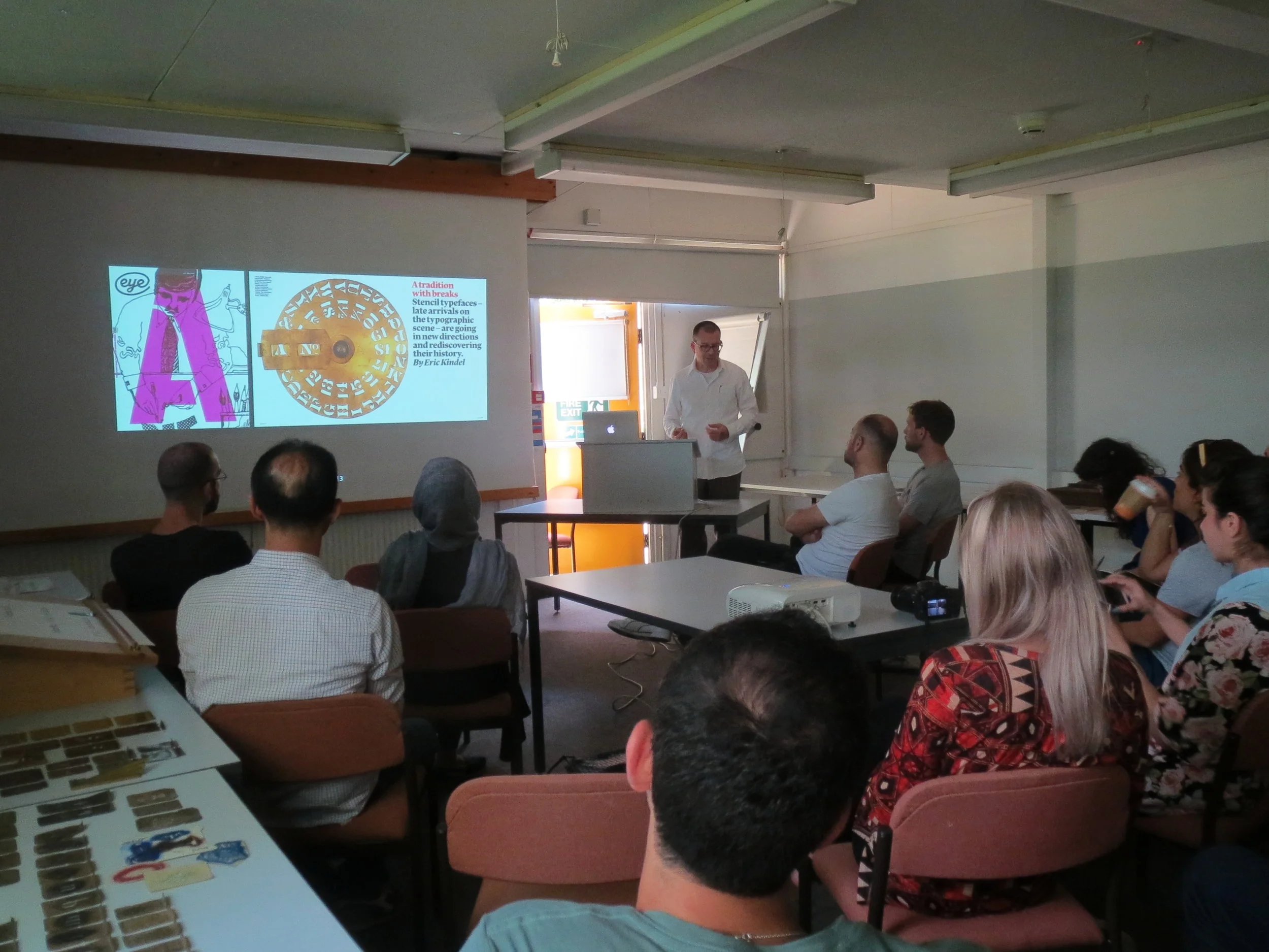  Reading--U of Reading--Eric Kindel giving a lecture 