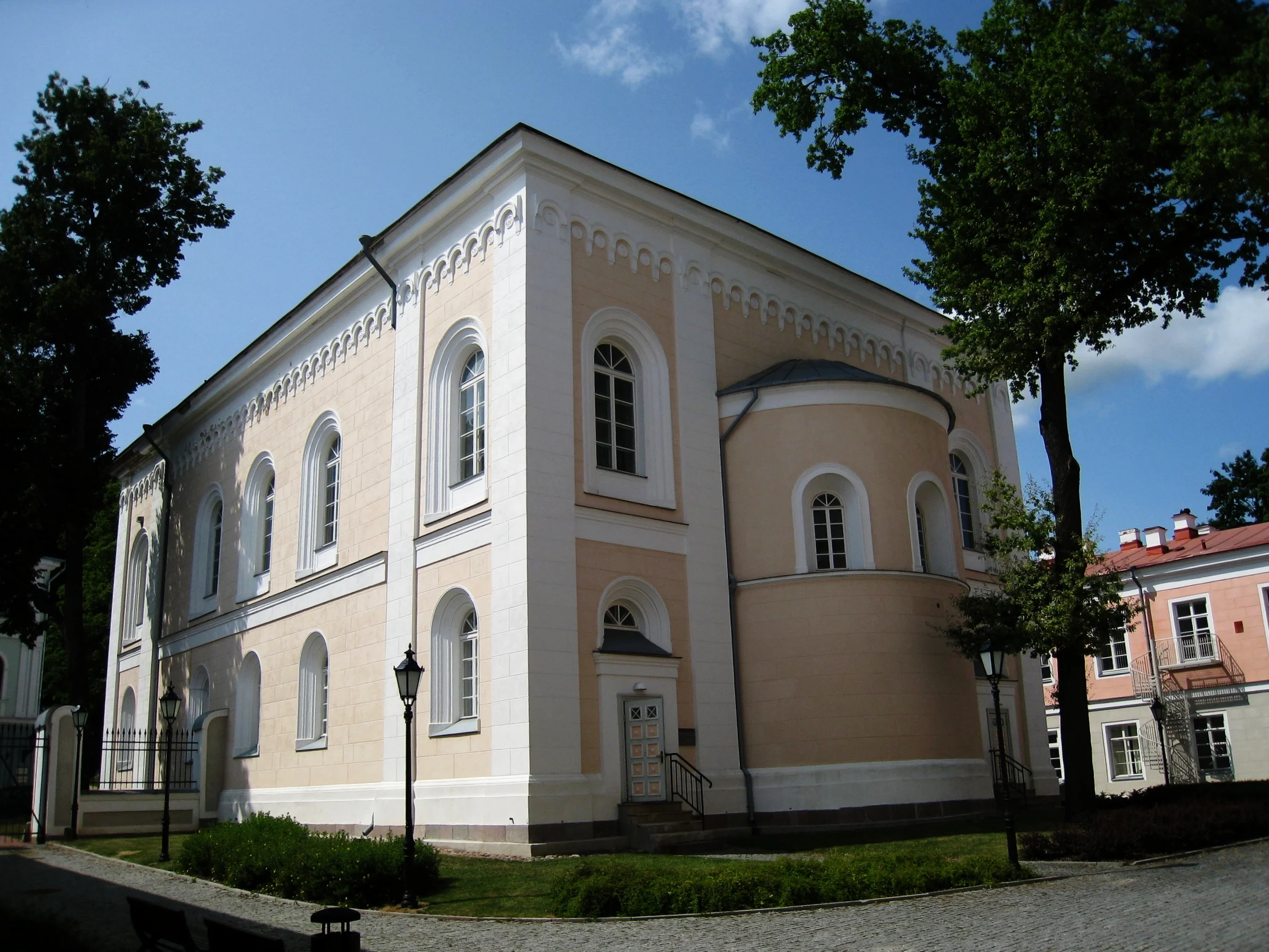 Tartu--Main University Administration Building--Rear--Chapel 