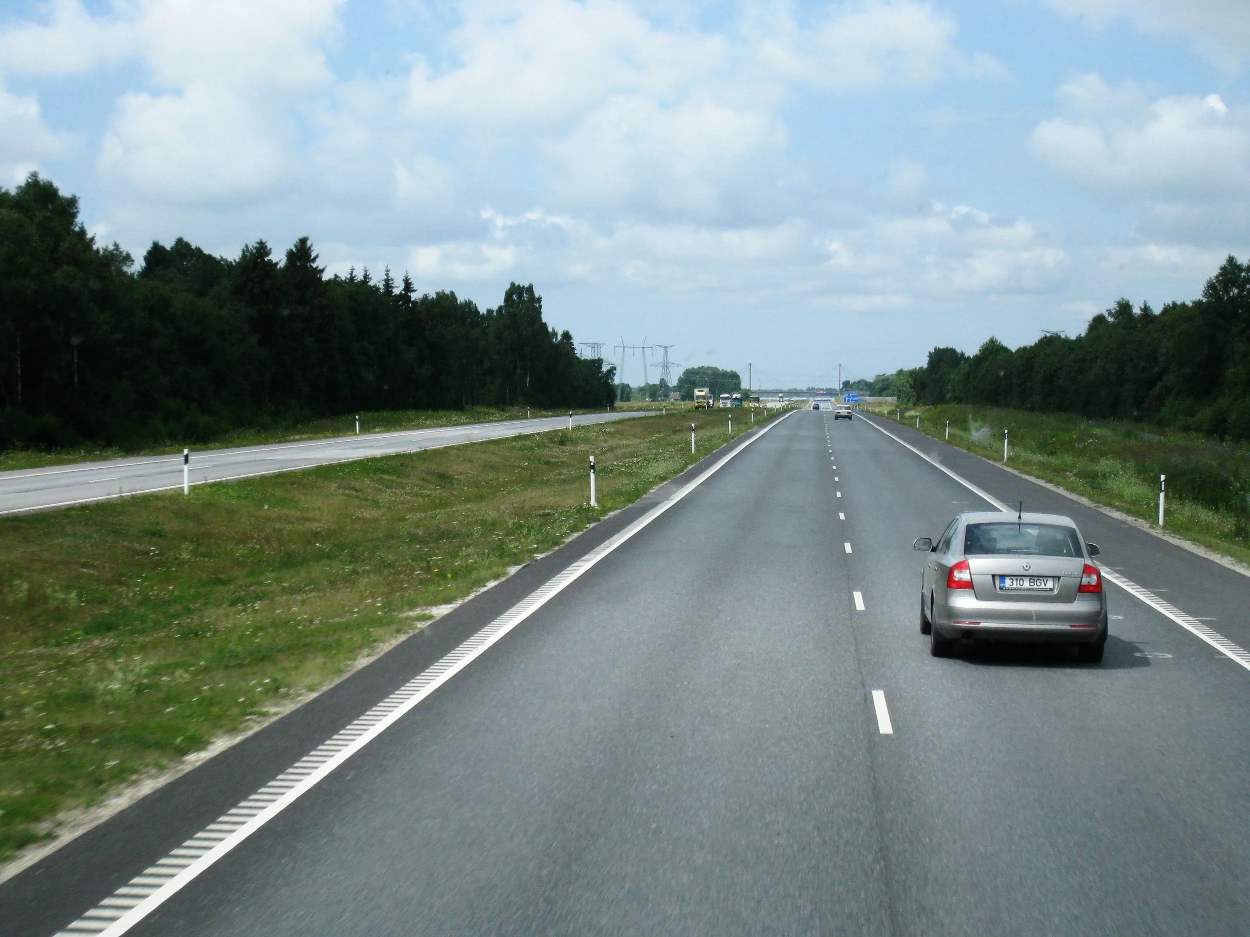  Tartu--On the road back to Tallinn--Divided highway 