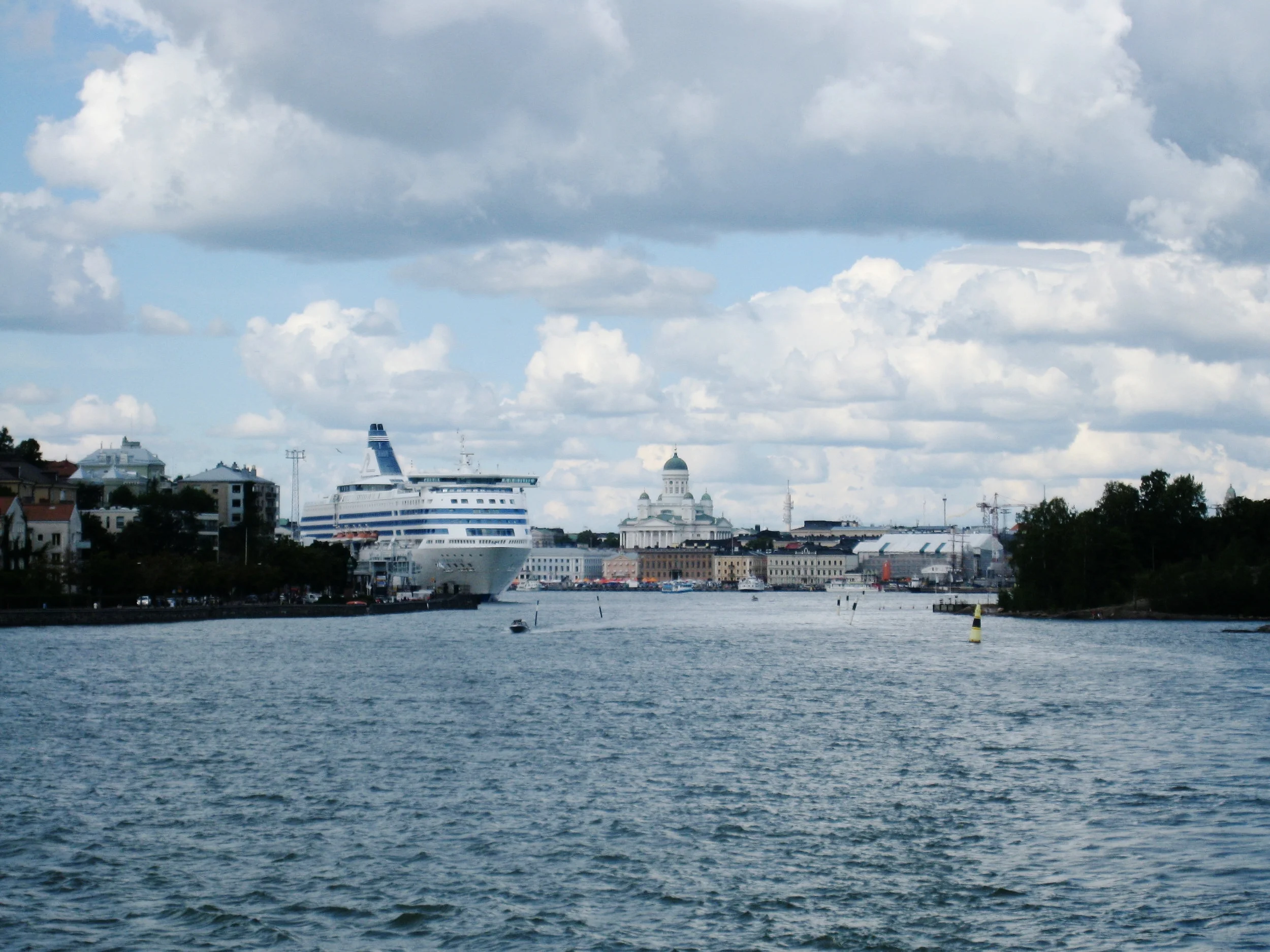  Helsinki--Harbor--Leaving on Lindaline 