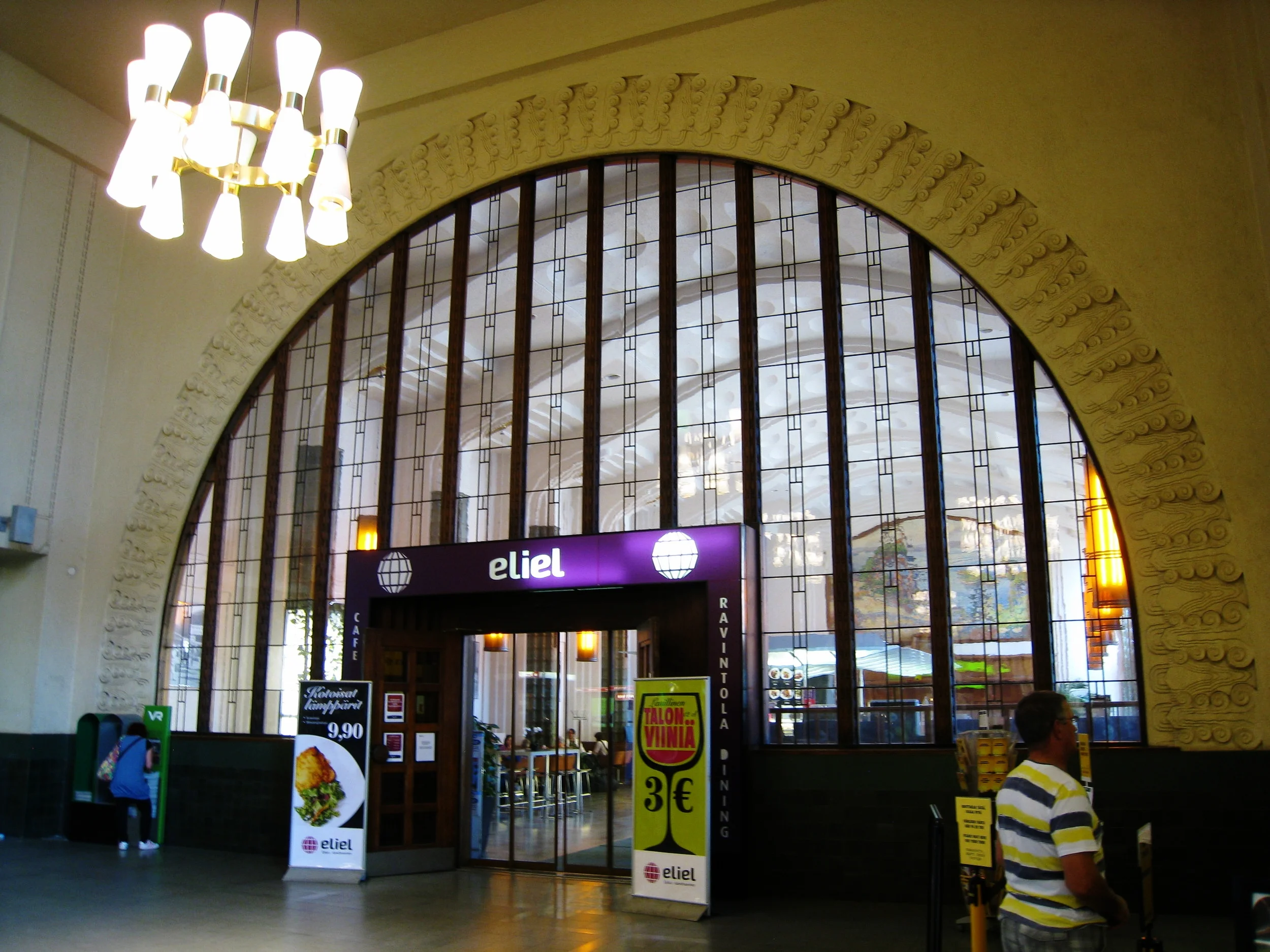  Helsinki--Railway Station--Interior 