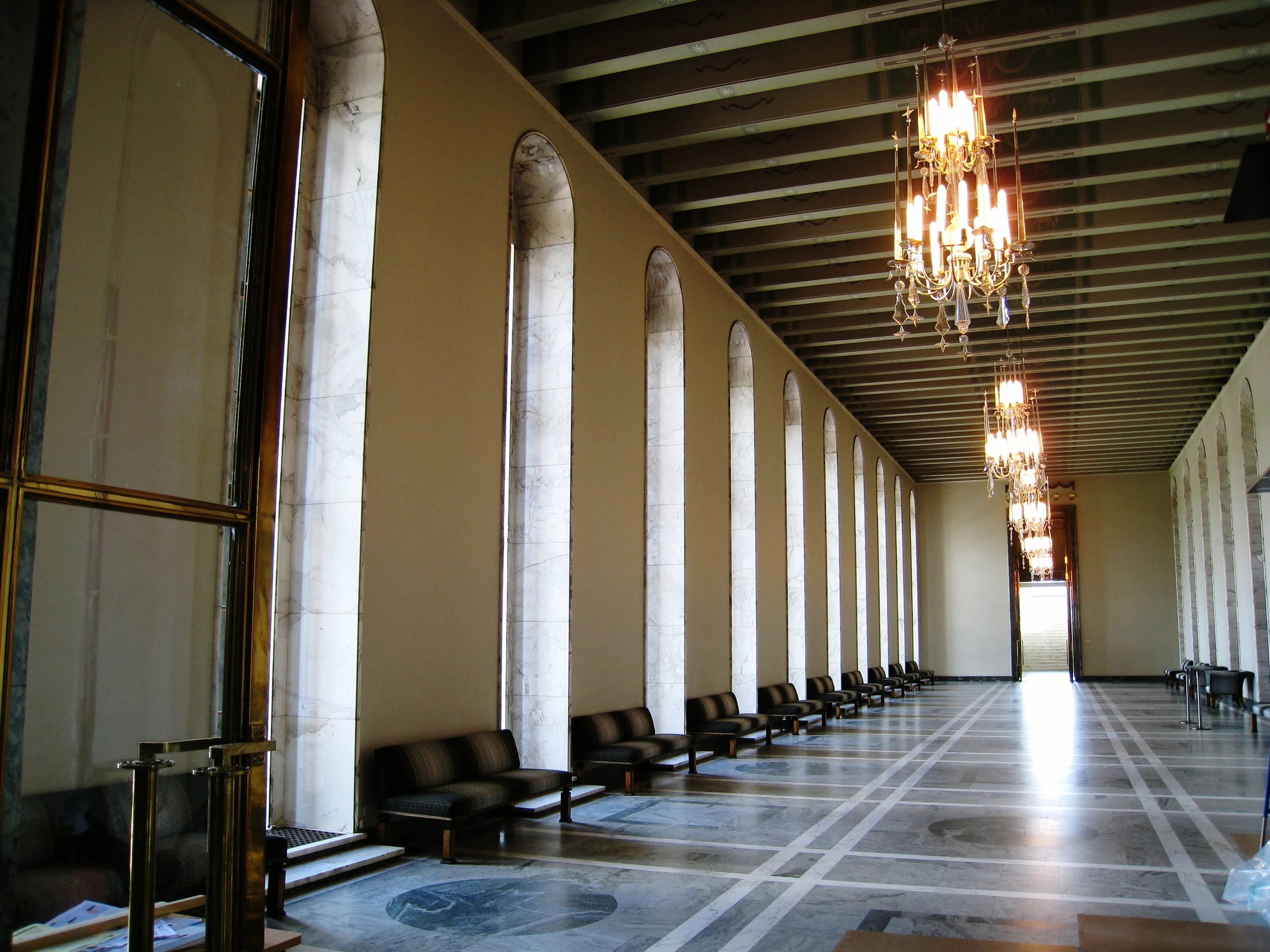  Helsinki--The Parliament--Interior--Main hall 