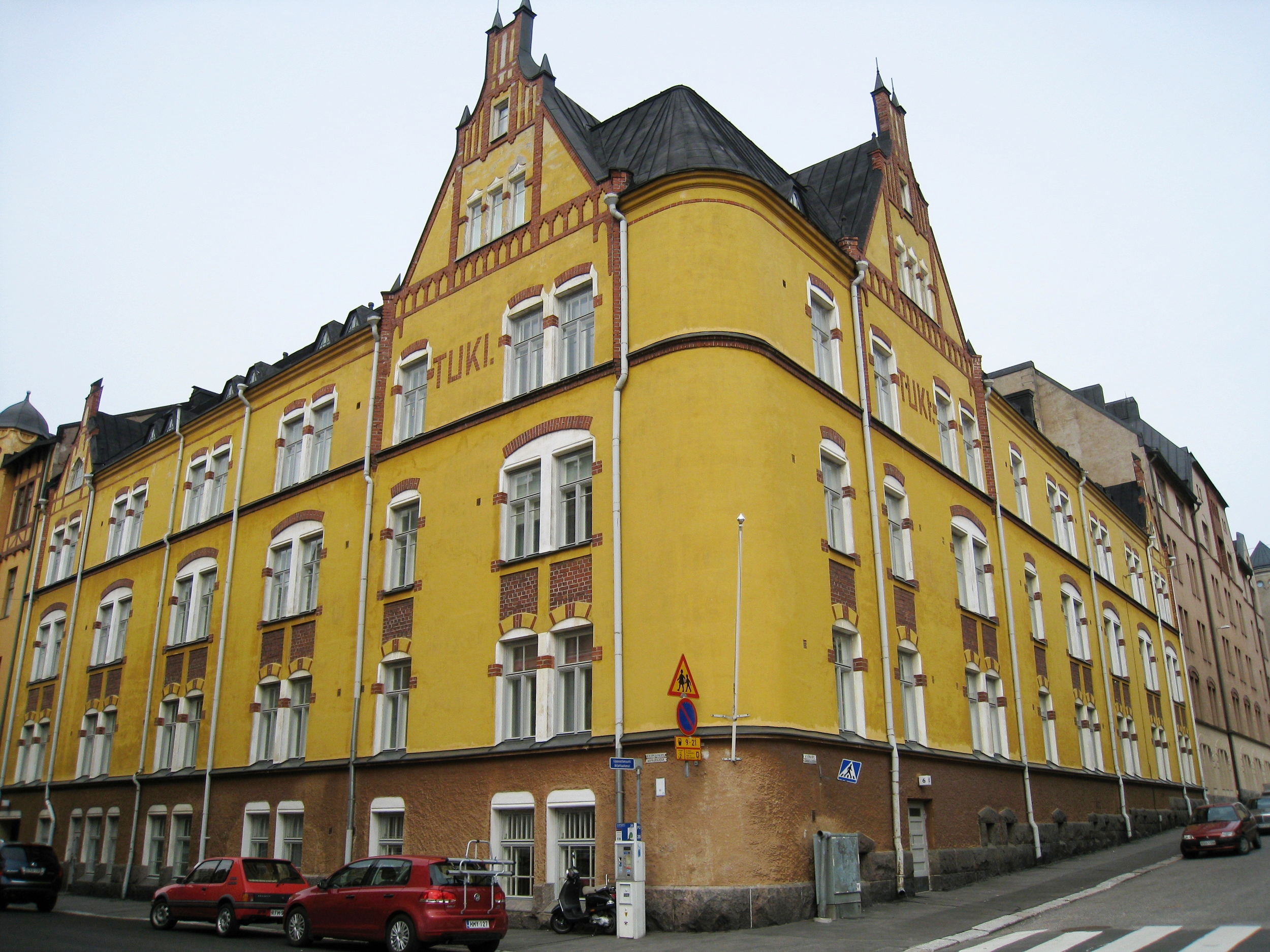  Helsinki--Katajanokka District--Art Deco buildings 