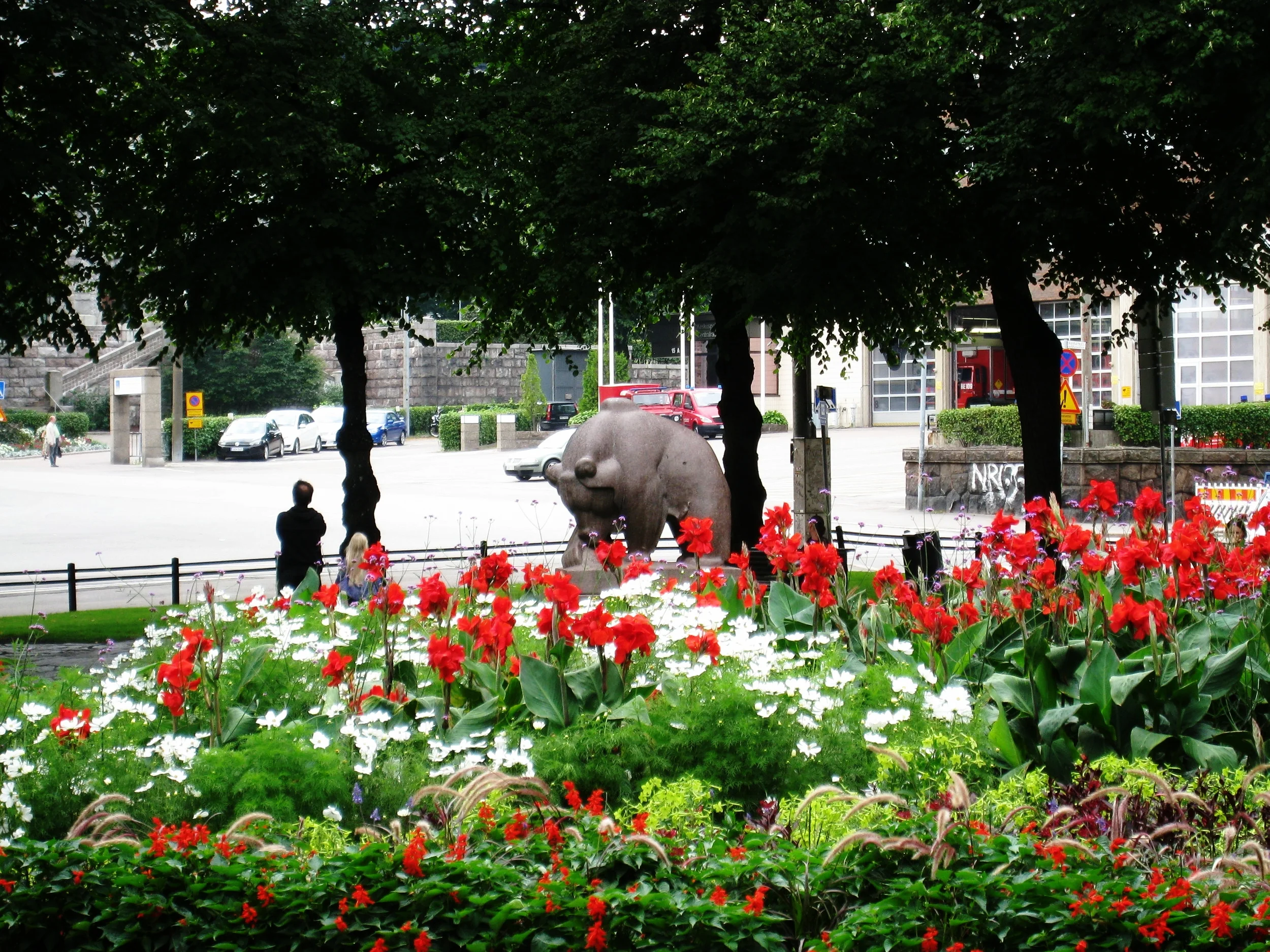  Helsinki--Kallio--Bear Park (symbol of Finland) 