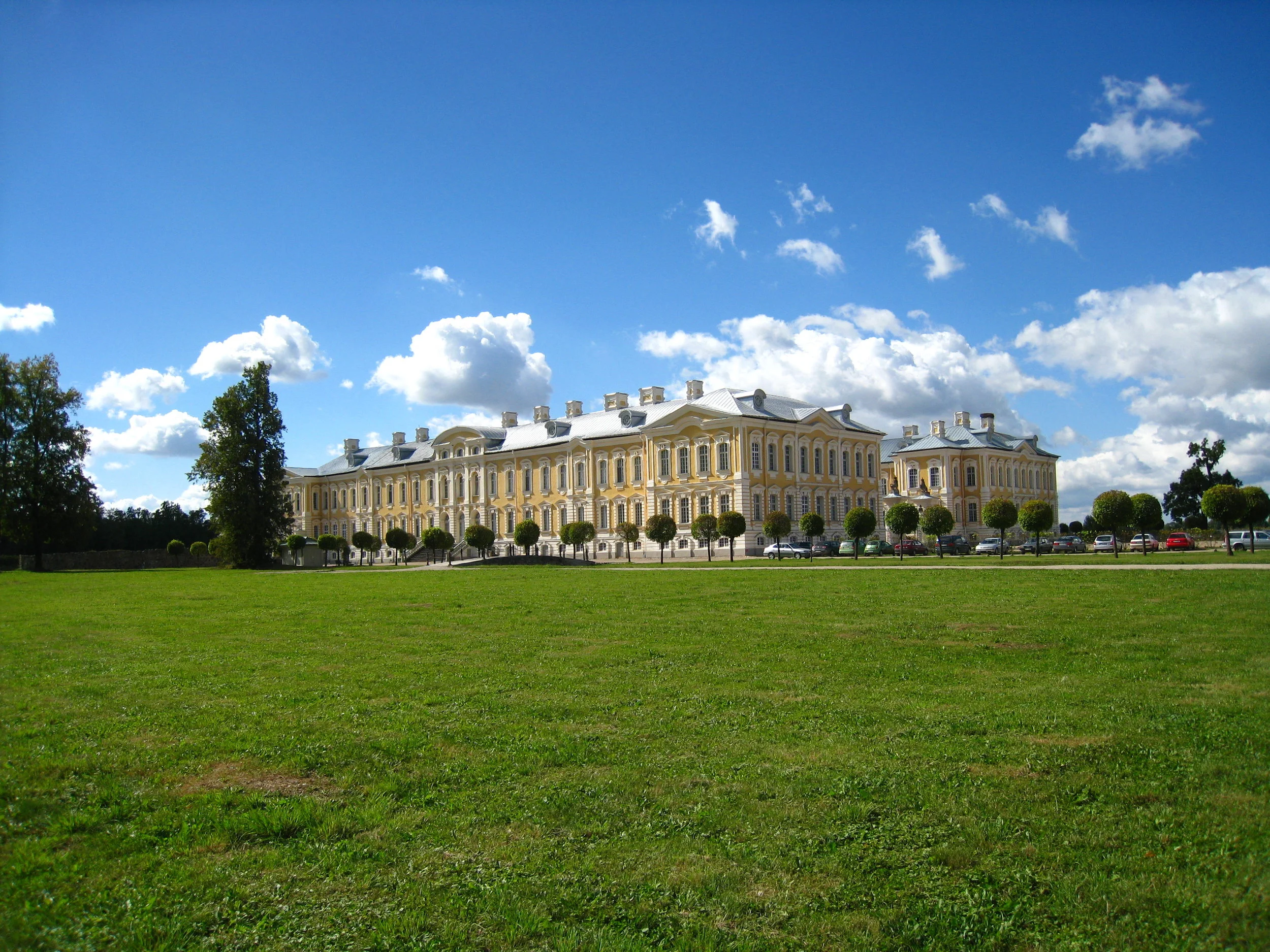  Rundale--Rundale House (Rastrelli) from 1700's 