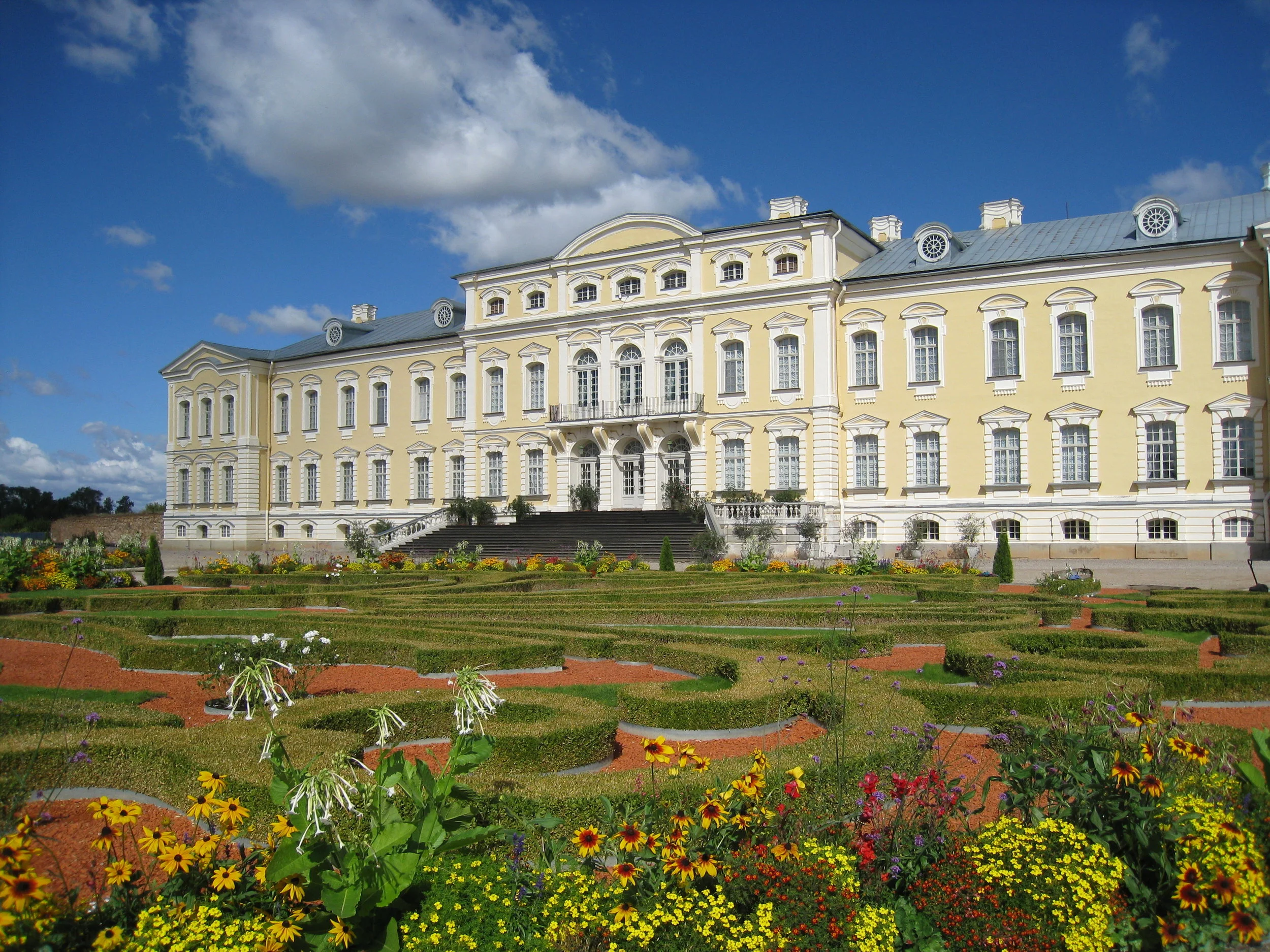  Rundale--Rundale House (Rastrelli) from 1700's--View of rear from Garden 