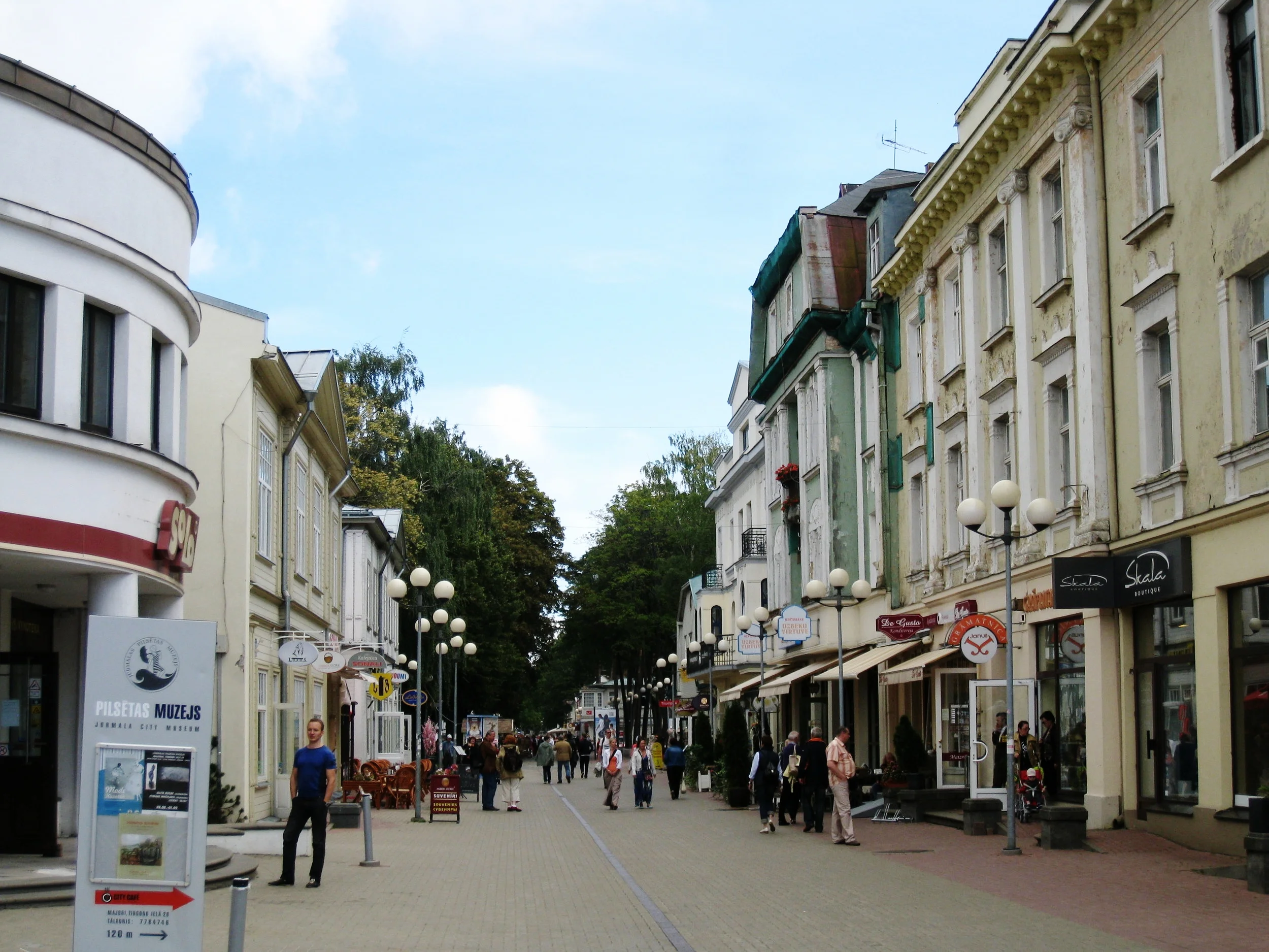  Majori--Jurmala--Main Drag 