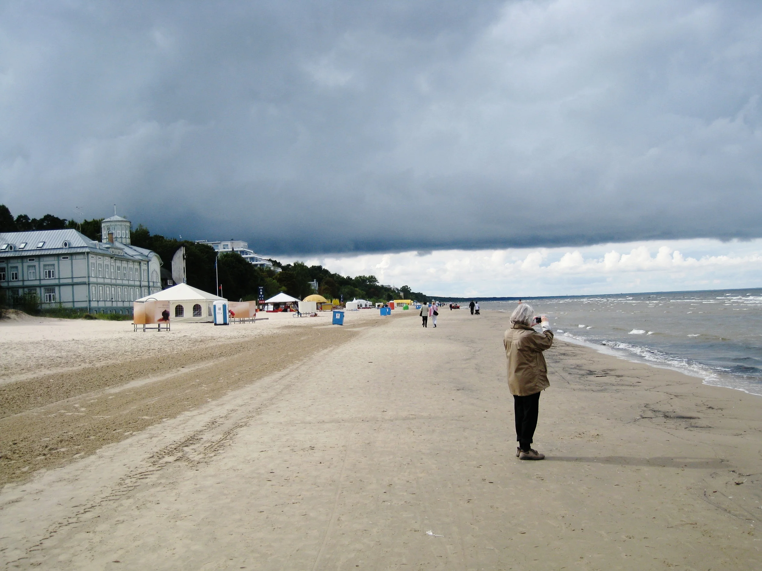  Majori--Jurmala--On the beach--Baltic, Bay of Riga--Carrol in a favorite pose 