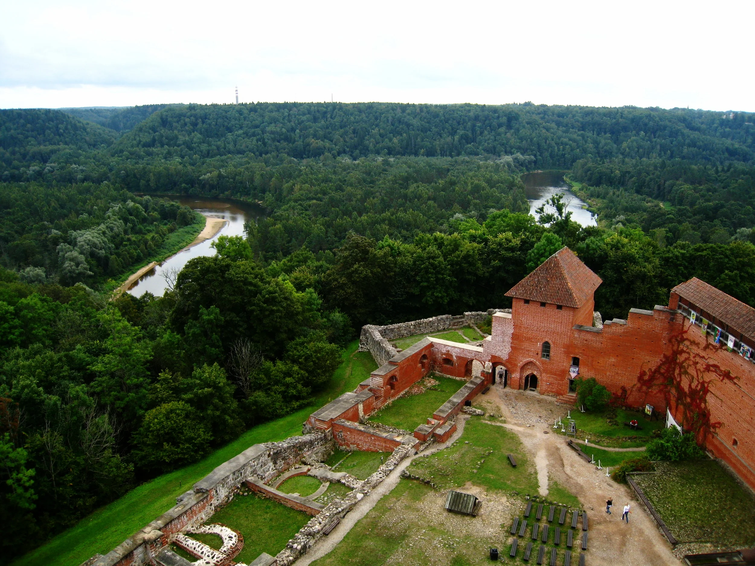  Segulda (Vidzeme)--Turaida Castle of the Magister Knight--View of the Gauja River in Gauja National Park, from the tower 