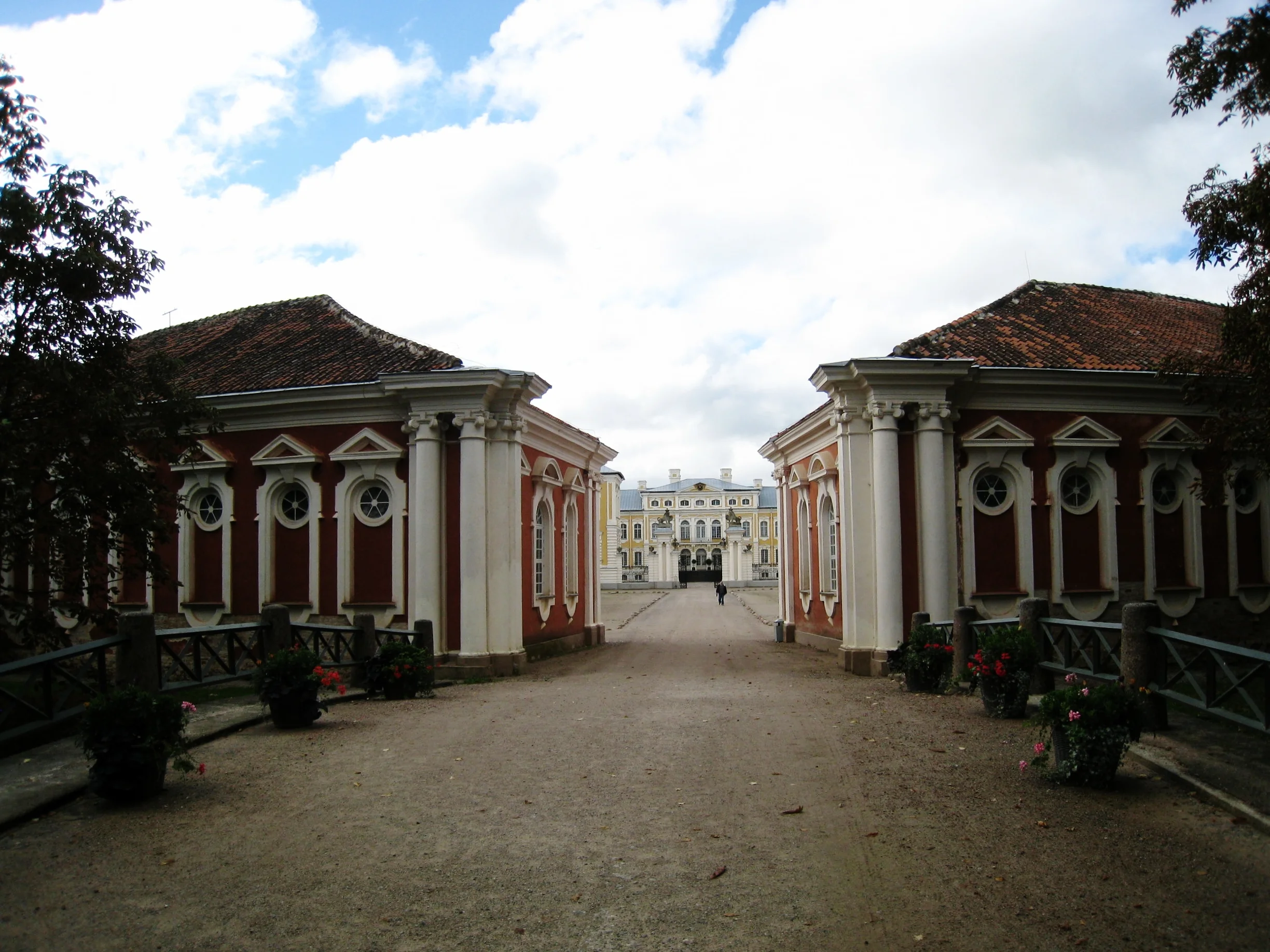  Rundale--Rundale House (Rastrelli) from 1700's--Main entrance from stables 