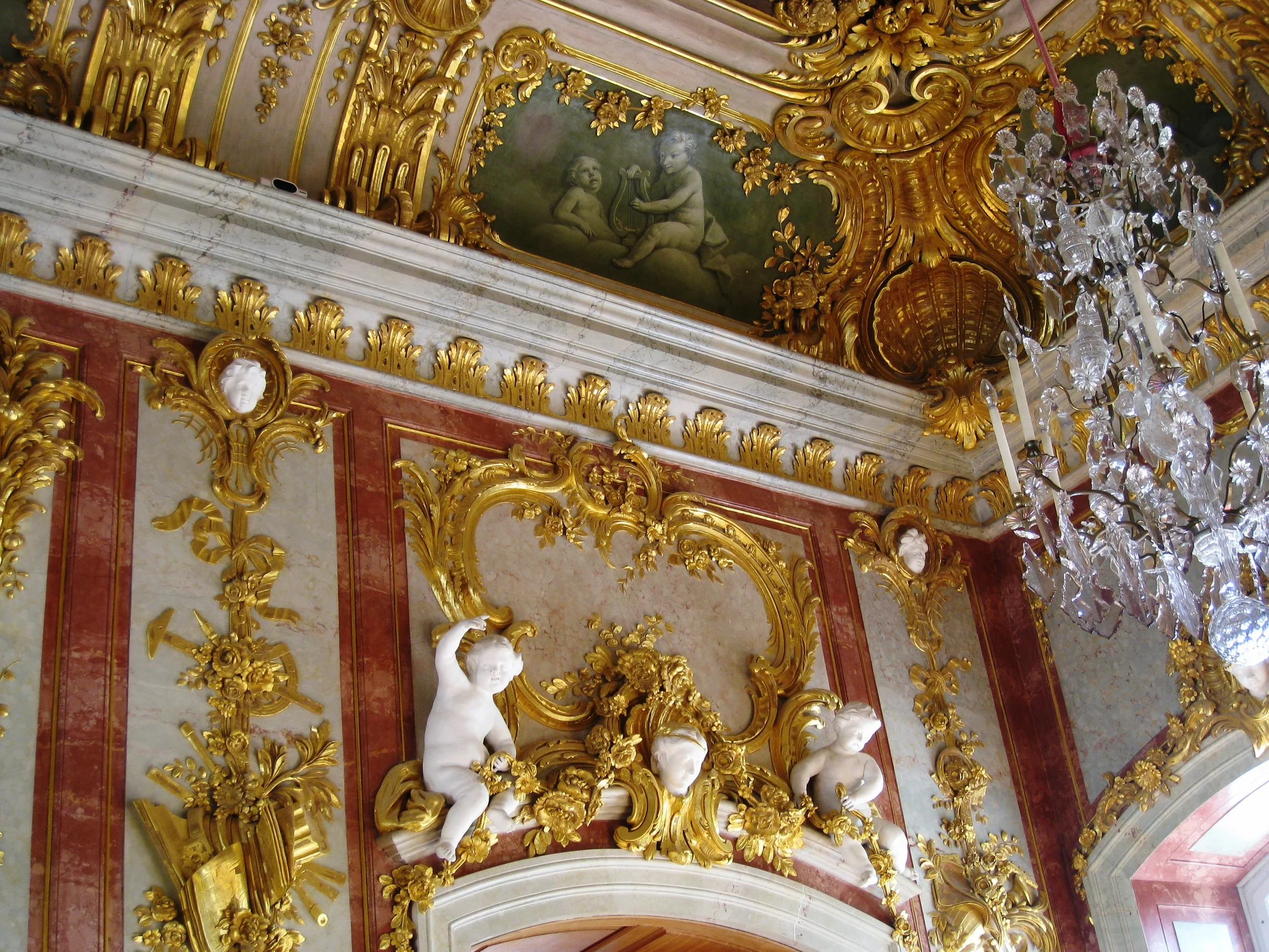  Rundale--Rundale House (Rastrelli) from 1700's--Golden Ballroom--detail 