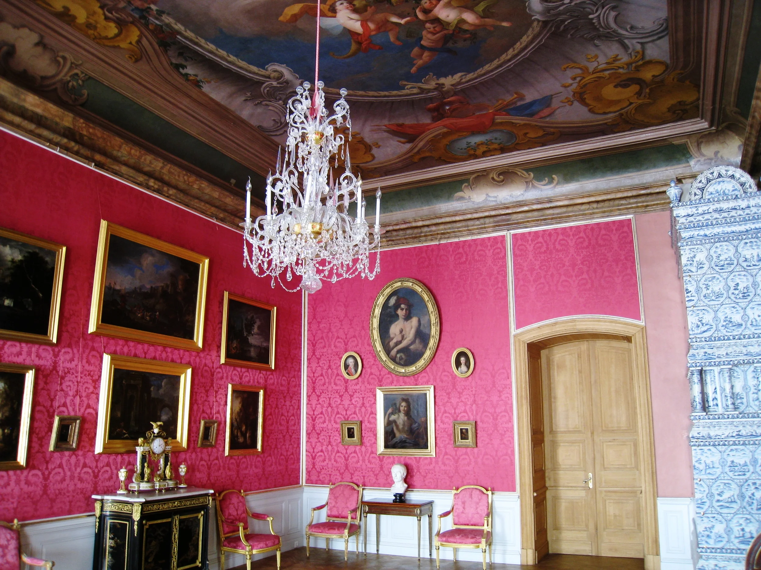  Rundale--Rundale House (Rastrelli) from 1700's--Red Room 