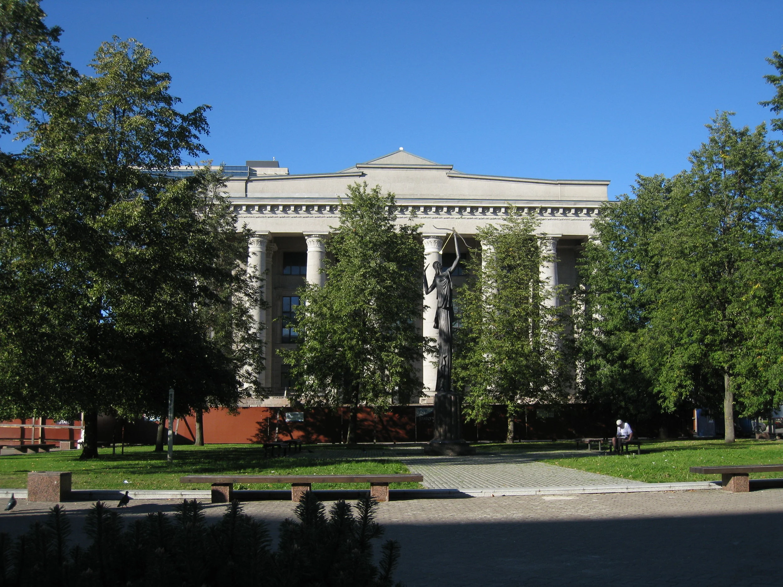  Vilnius--Old Town--Gedimino Prospeckt--National Library 