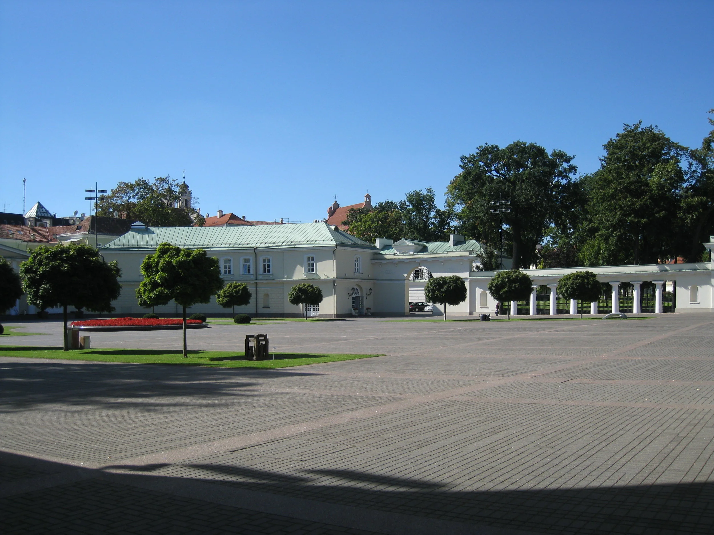  ilnius--Old Town--Presidential Palace from the back 
