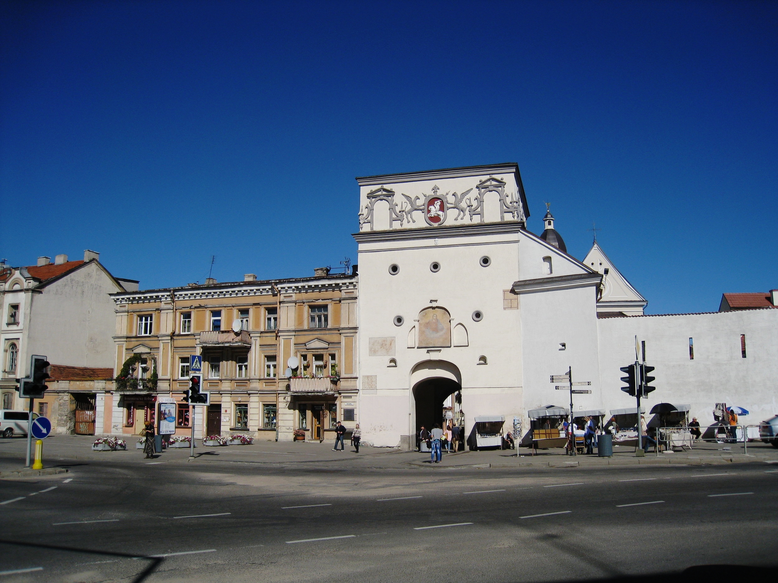  Vilnius--Old Town--Gates of Dawn--From outside 