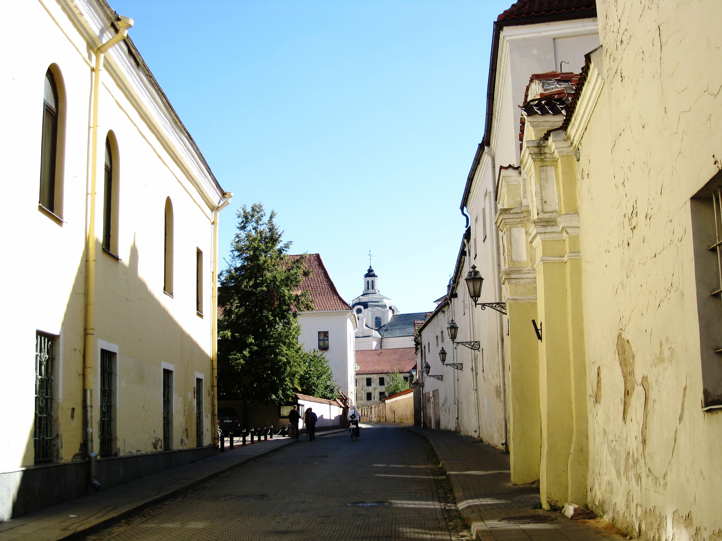  Vilnius--Old Town--Along Ignoto Street 