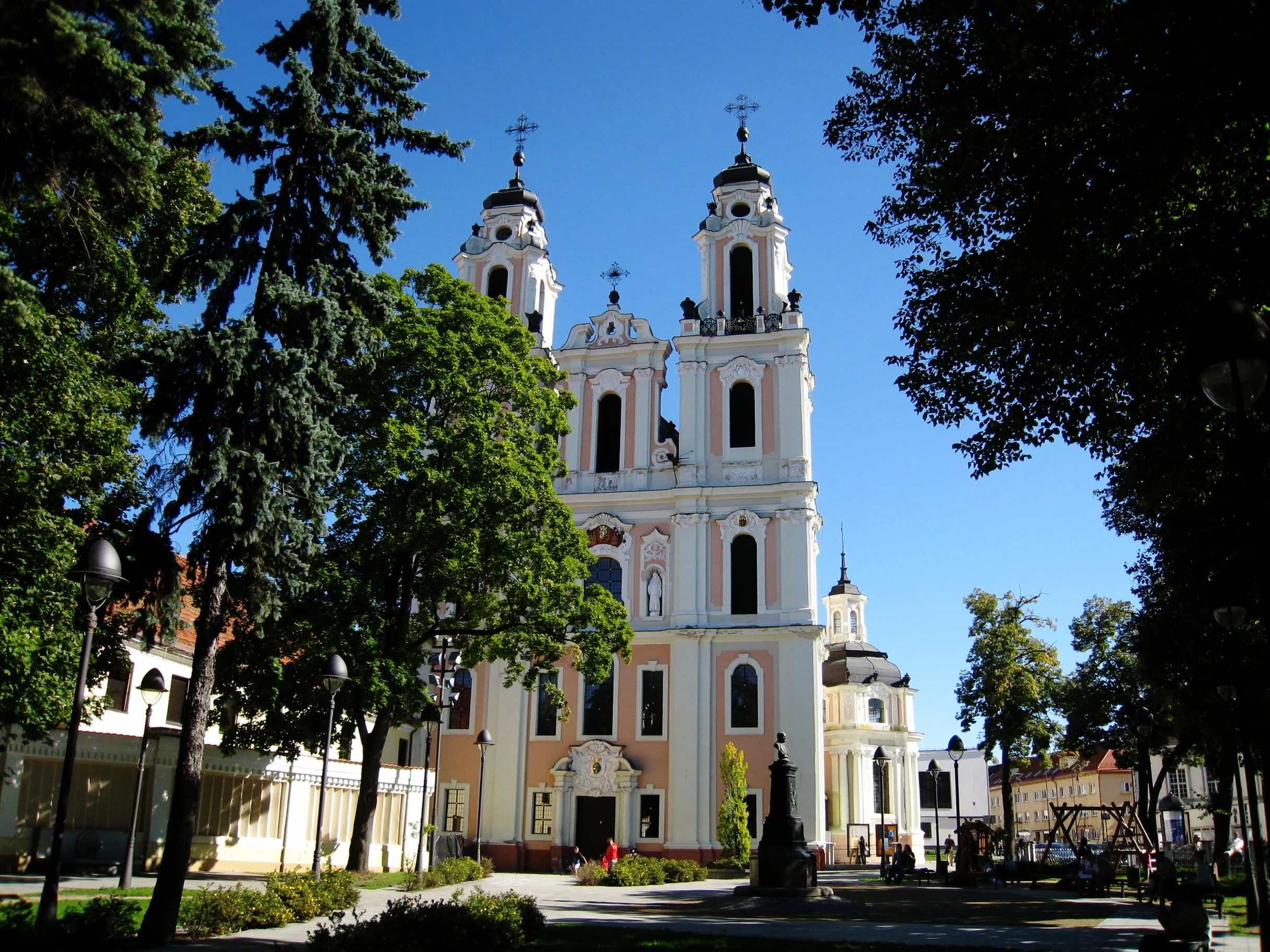  Vilnius--Old Town--St. Catherine Church 