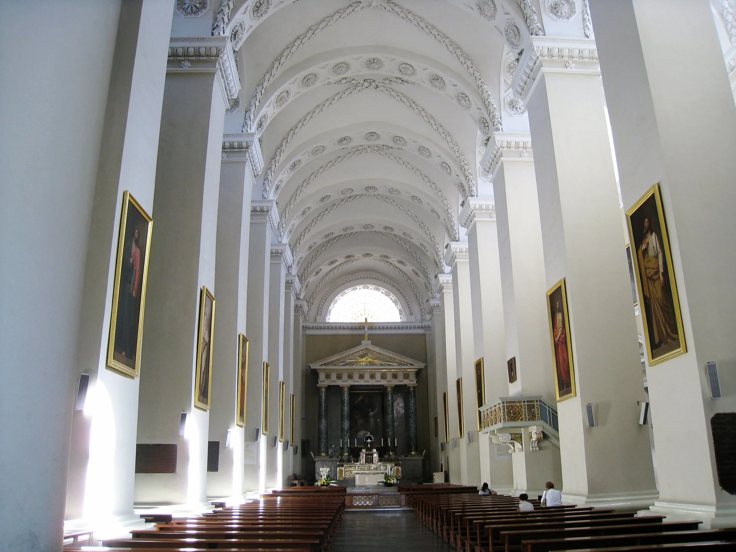  Vilnius--Old Town--Cathedral Square--Vilnius Cathedral--Interior 