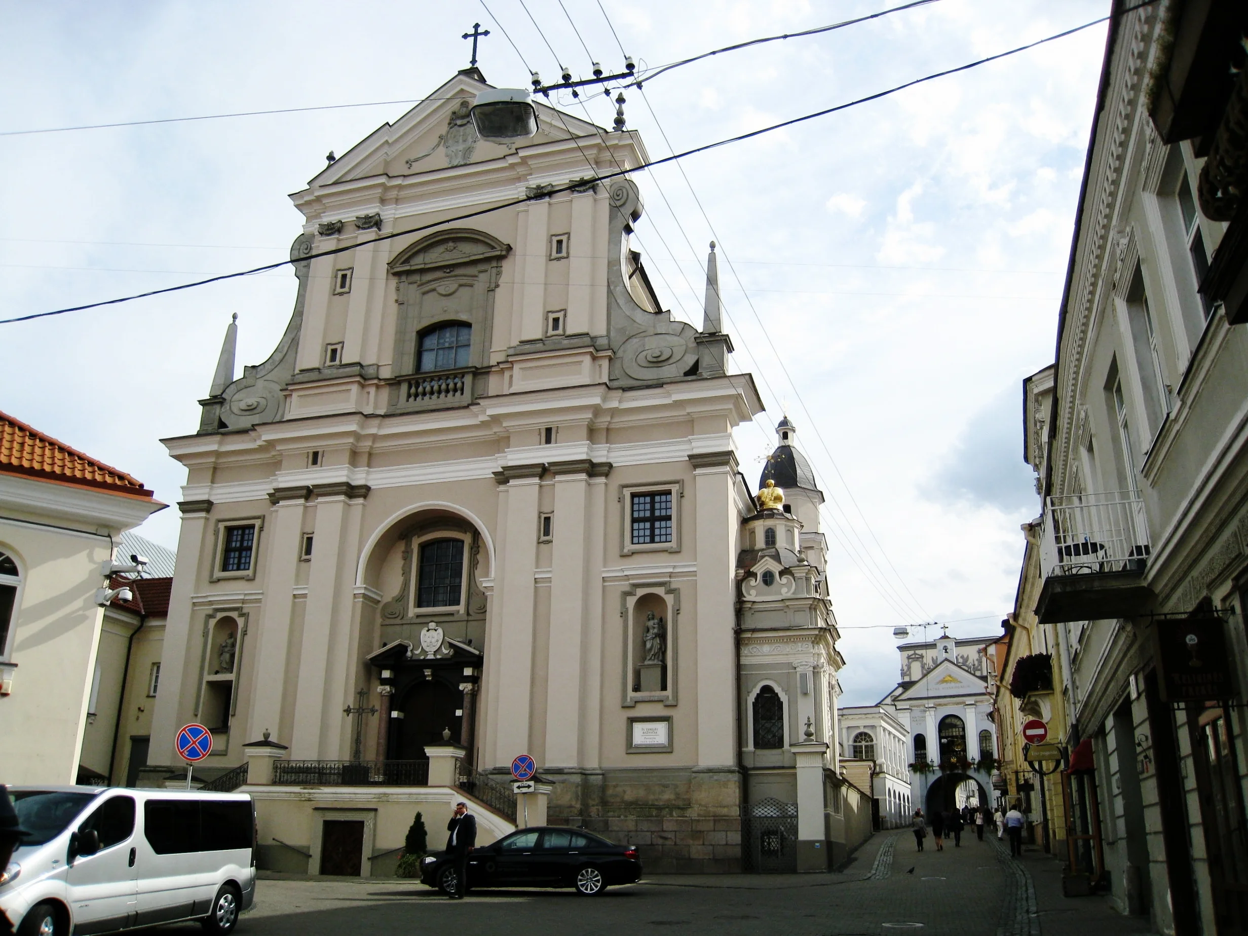  Vilnius--Old Town--St. Teresa Church with Chapel behind 