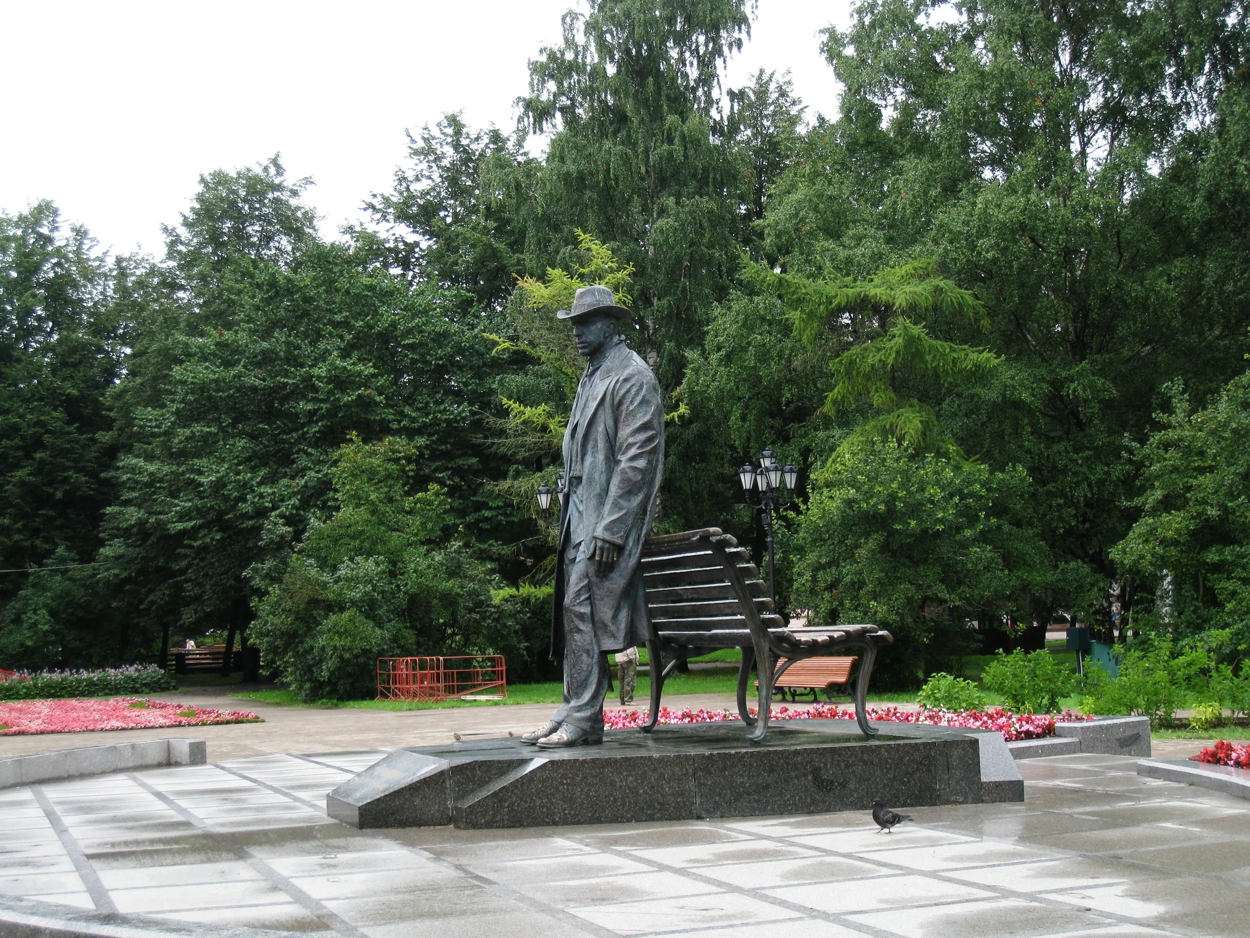  Novgorod--Rachmaninoff Statue 