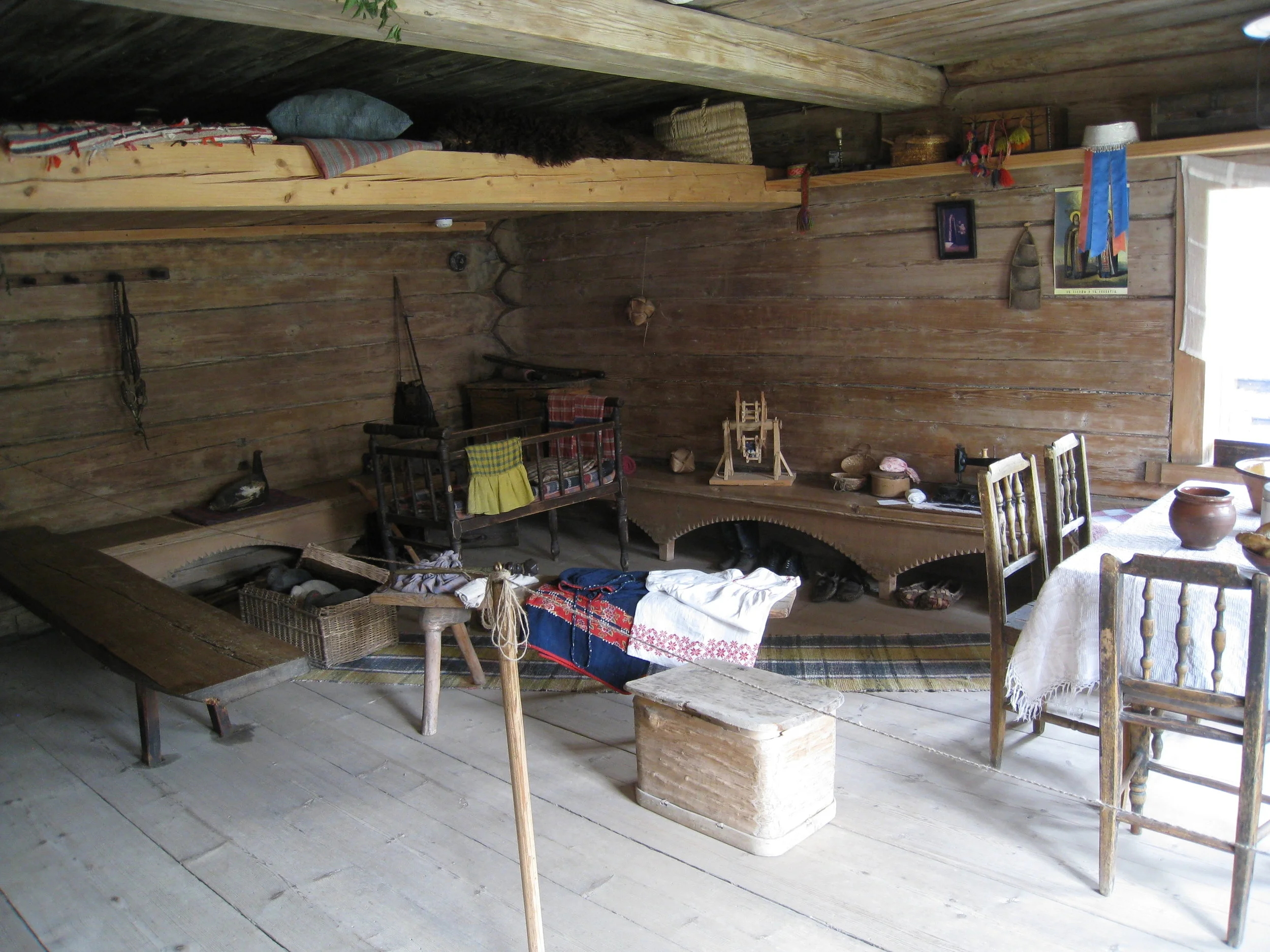  Novgorod--Outdoor Museum--Typical early peasant house--Interior living area 