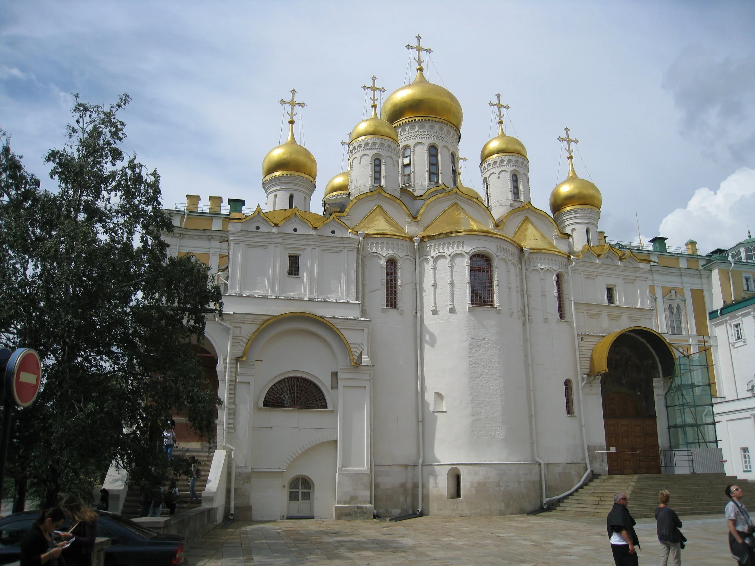  Moscow--Kremlin--Annunciation Cathedral 