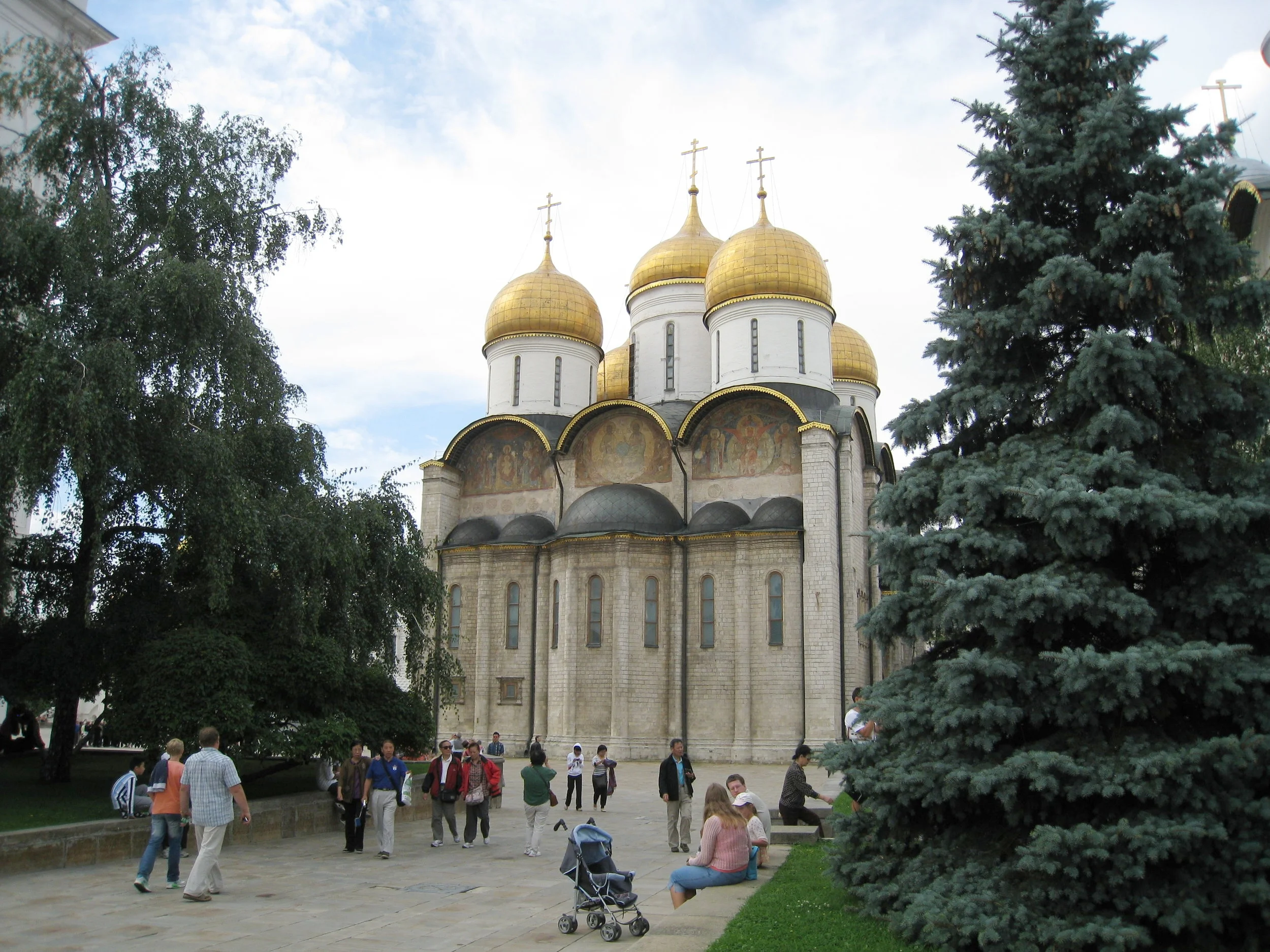  Moscow--Kremlin--Twelve Apostles Church 