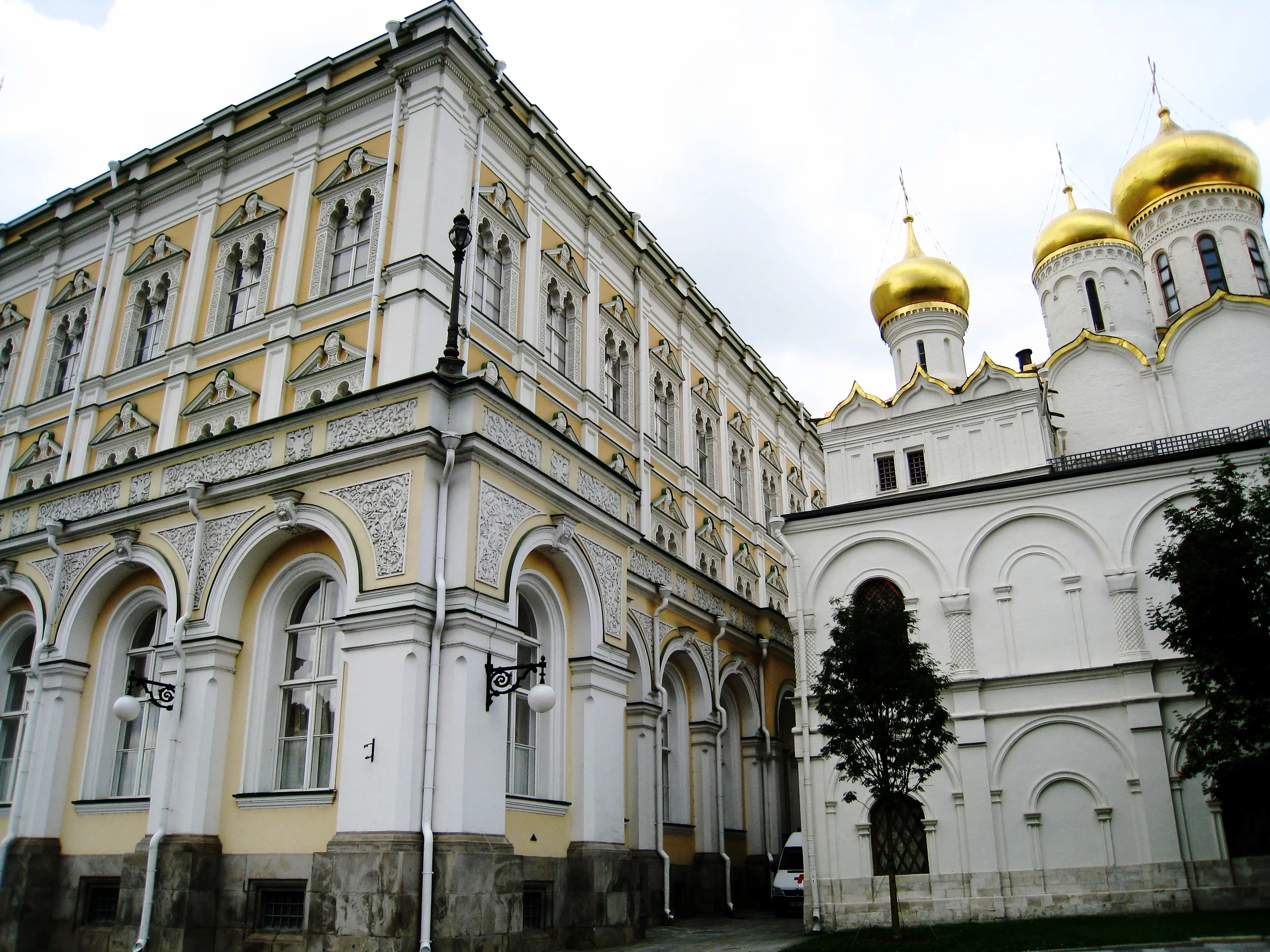  Moscow--Kremlin--The Palace and Annunciation Cathedral 