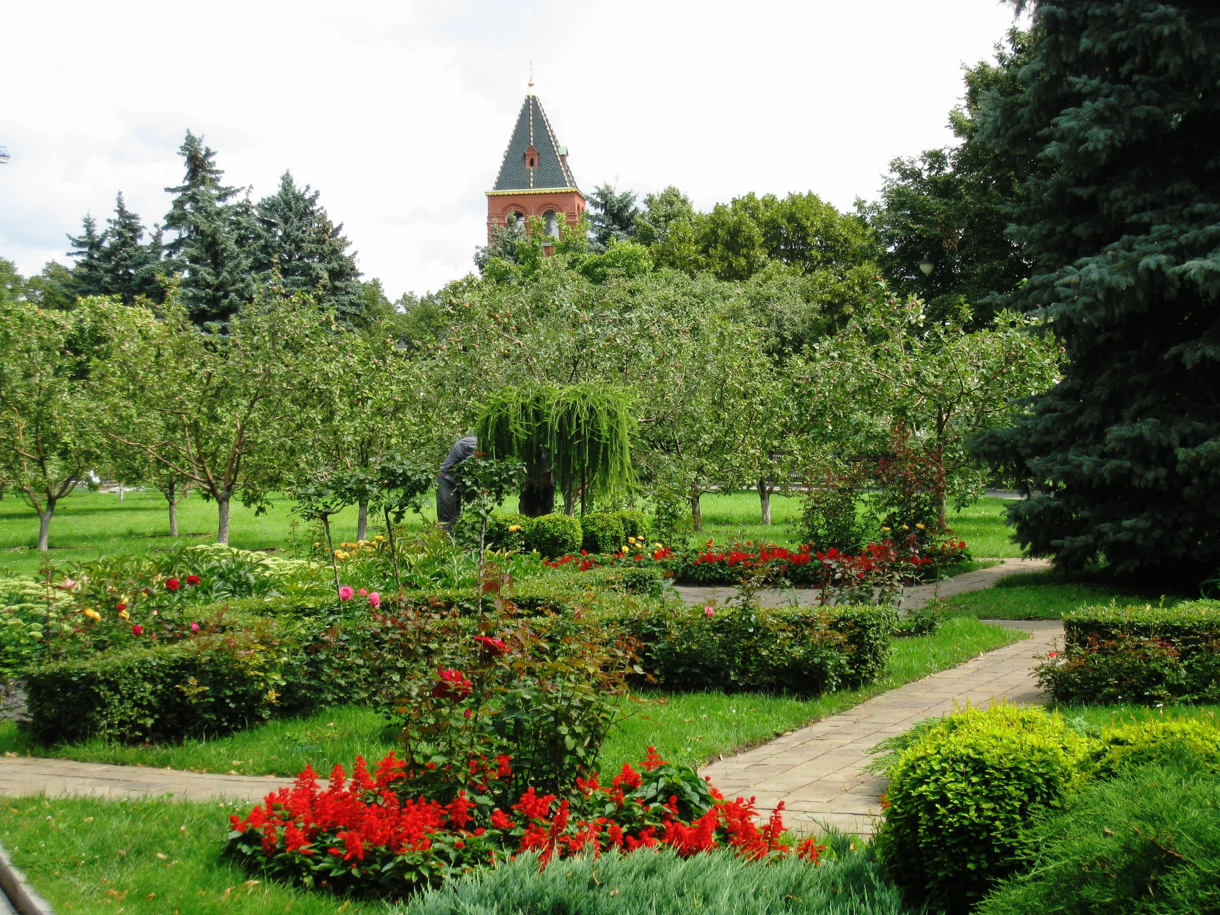  Moscow--Kremlin--The Gardens 