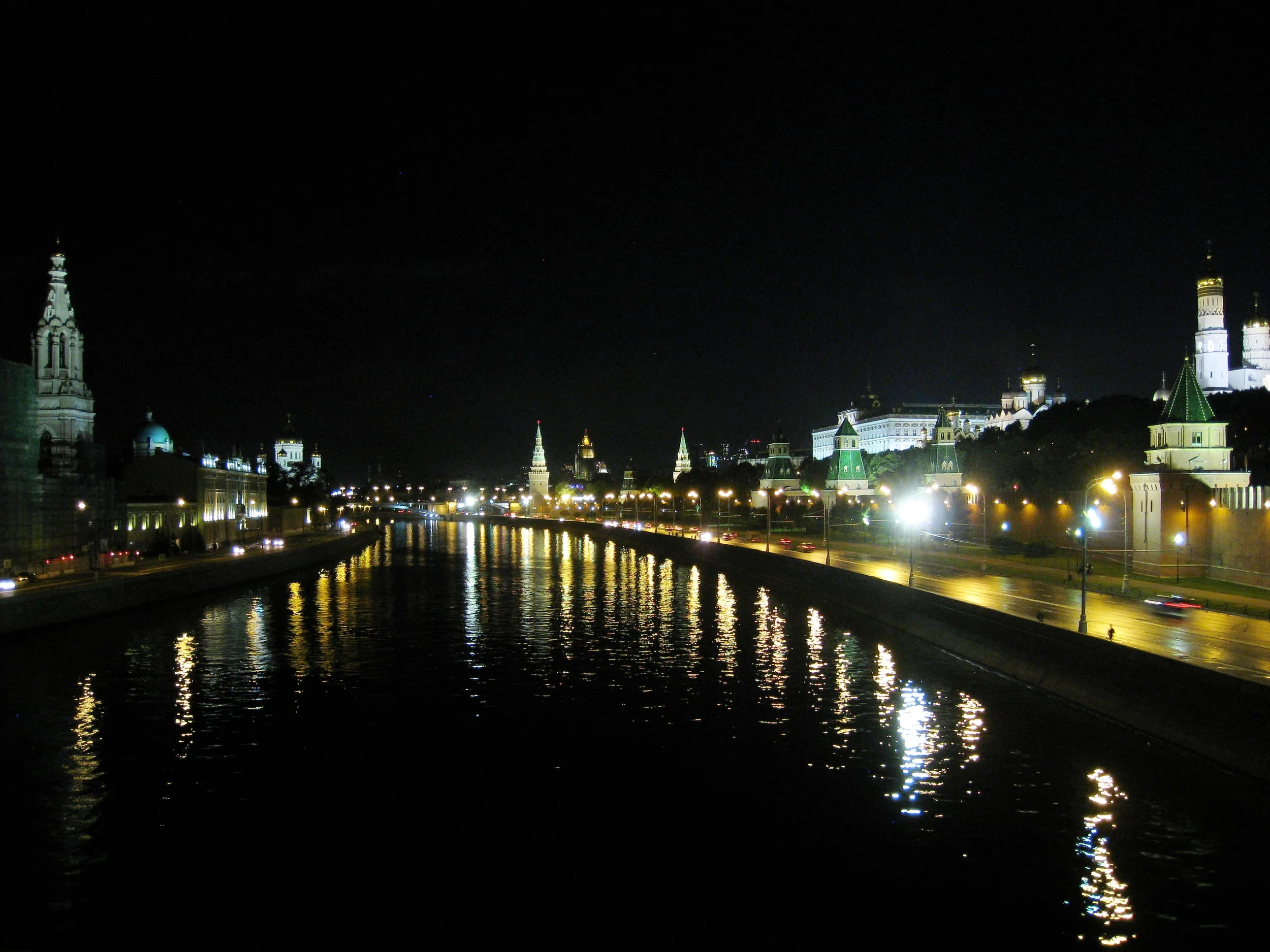  Moscow--Kremlin and south bank from Moscow River 