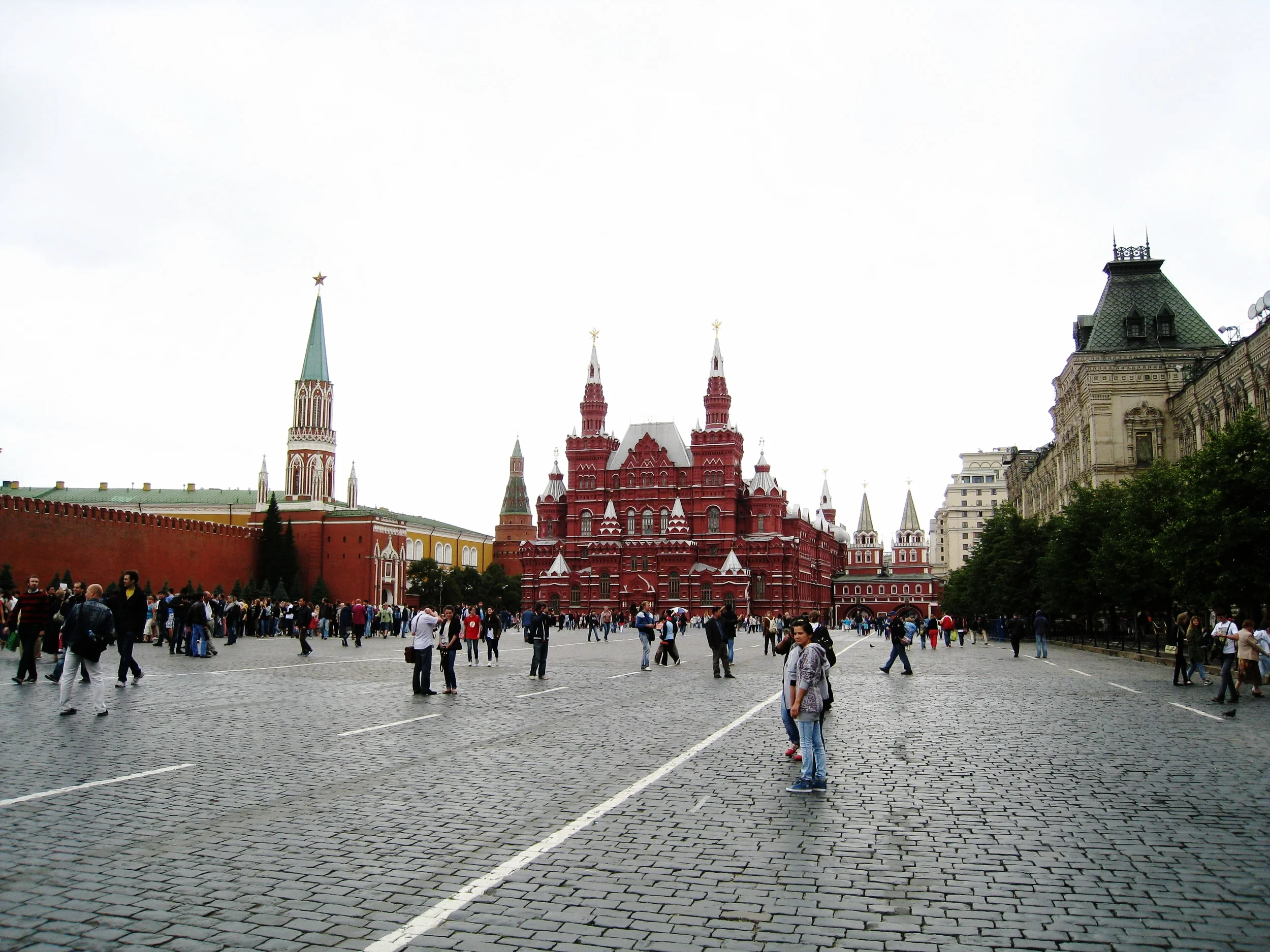  Moscow--Red Square--Russian Historical Museum and St. Nicolas Tower 