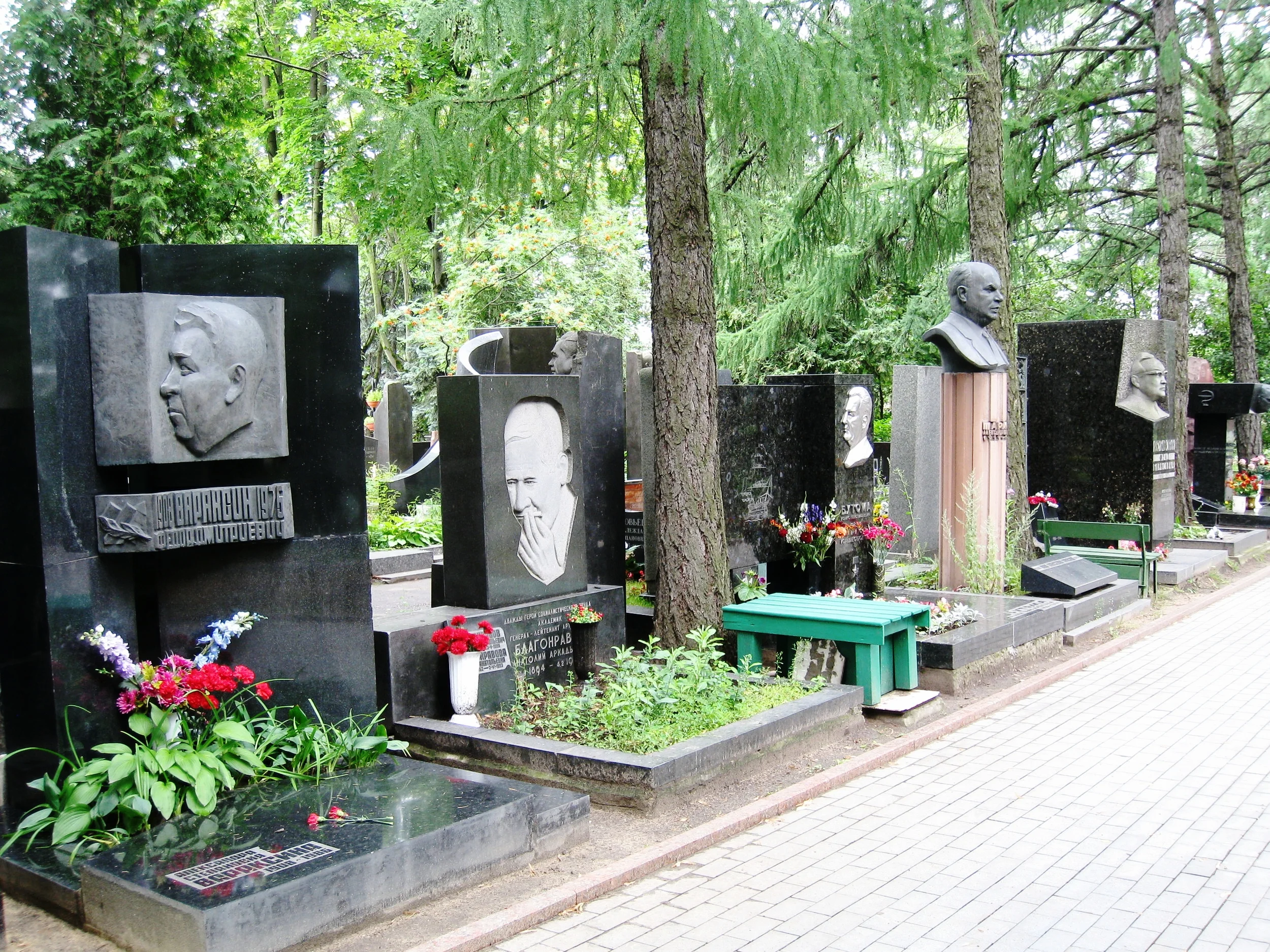  Moscow--Novodovichy Cemetery for the famous in southwest Moscow 
