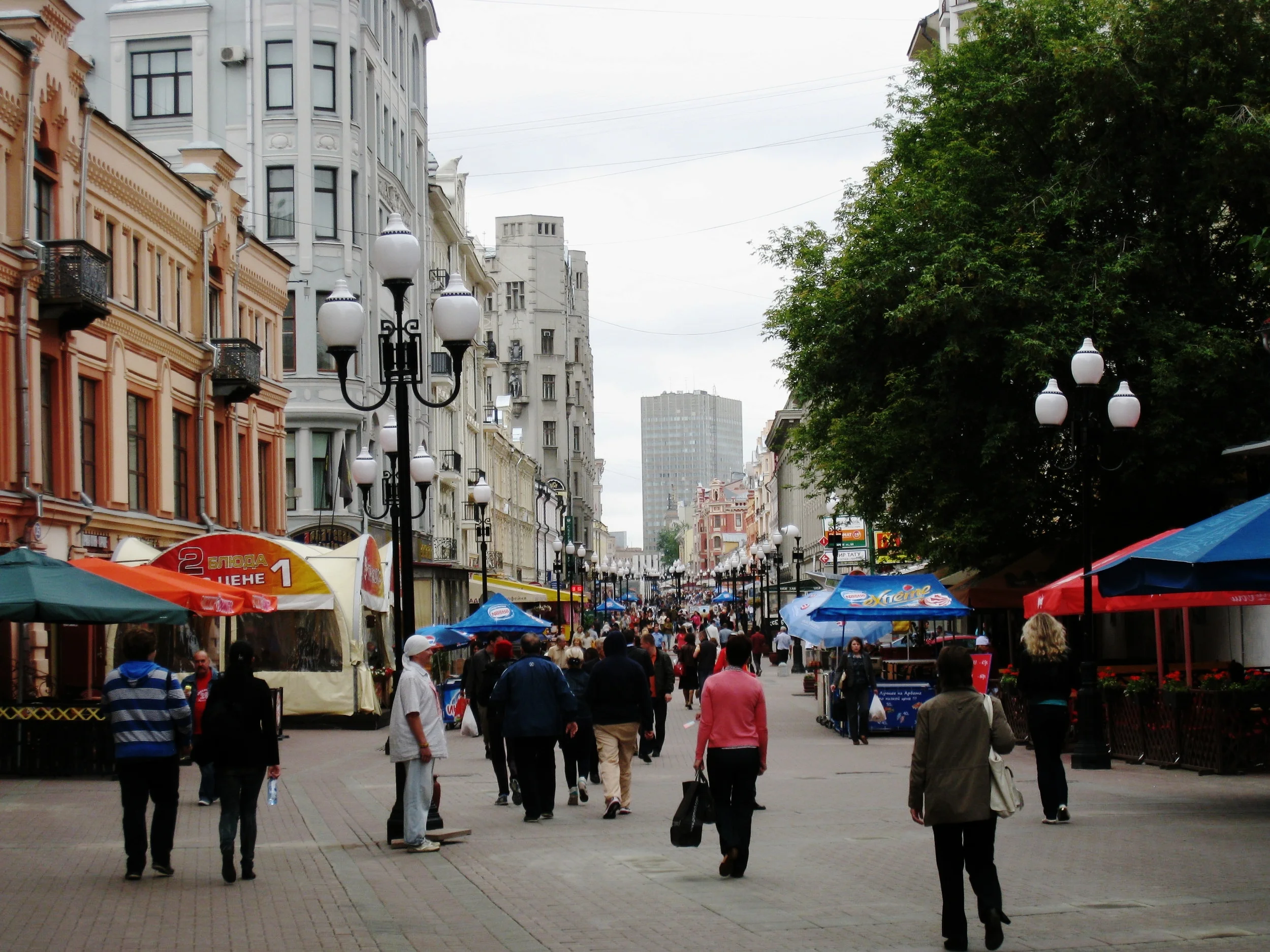  Moscow--Arbat--Arbat pedestrian street 