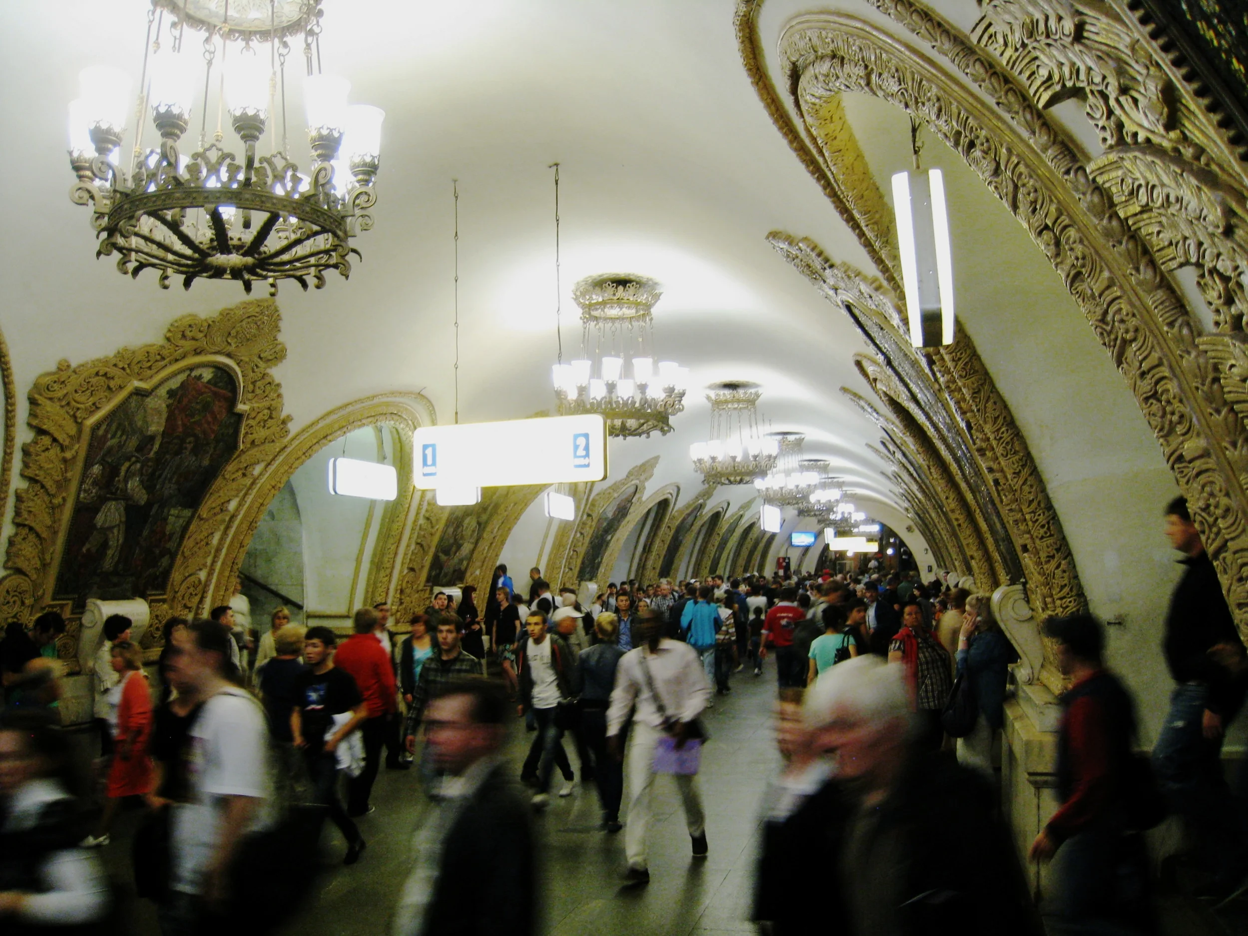  Moscow--Metro--Decorated station 