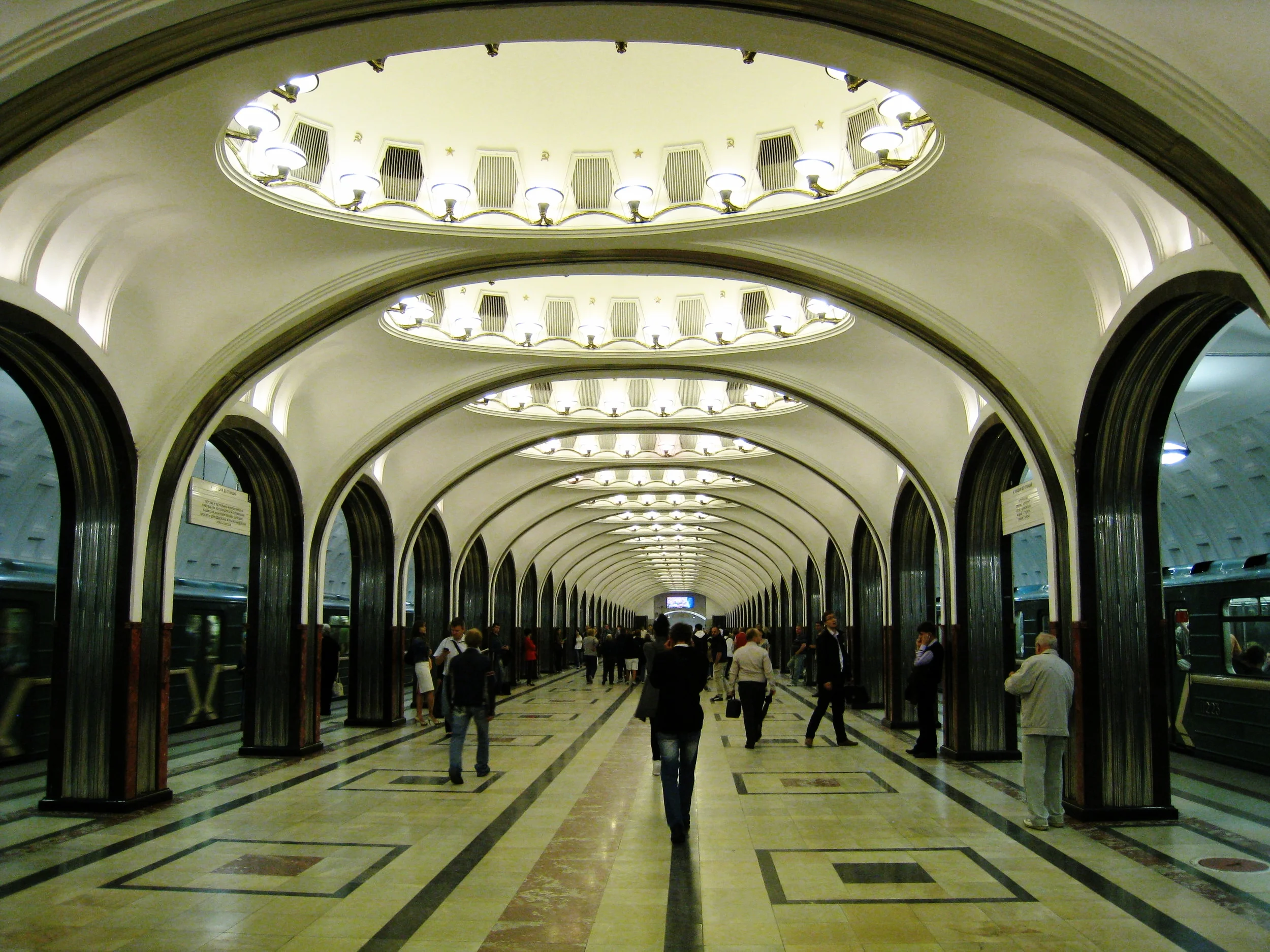  Moscow--Metro--Decorated station 