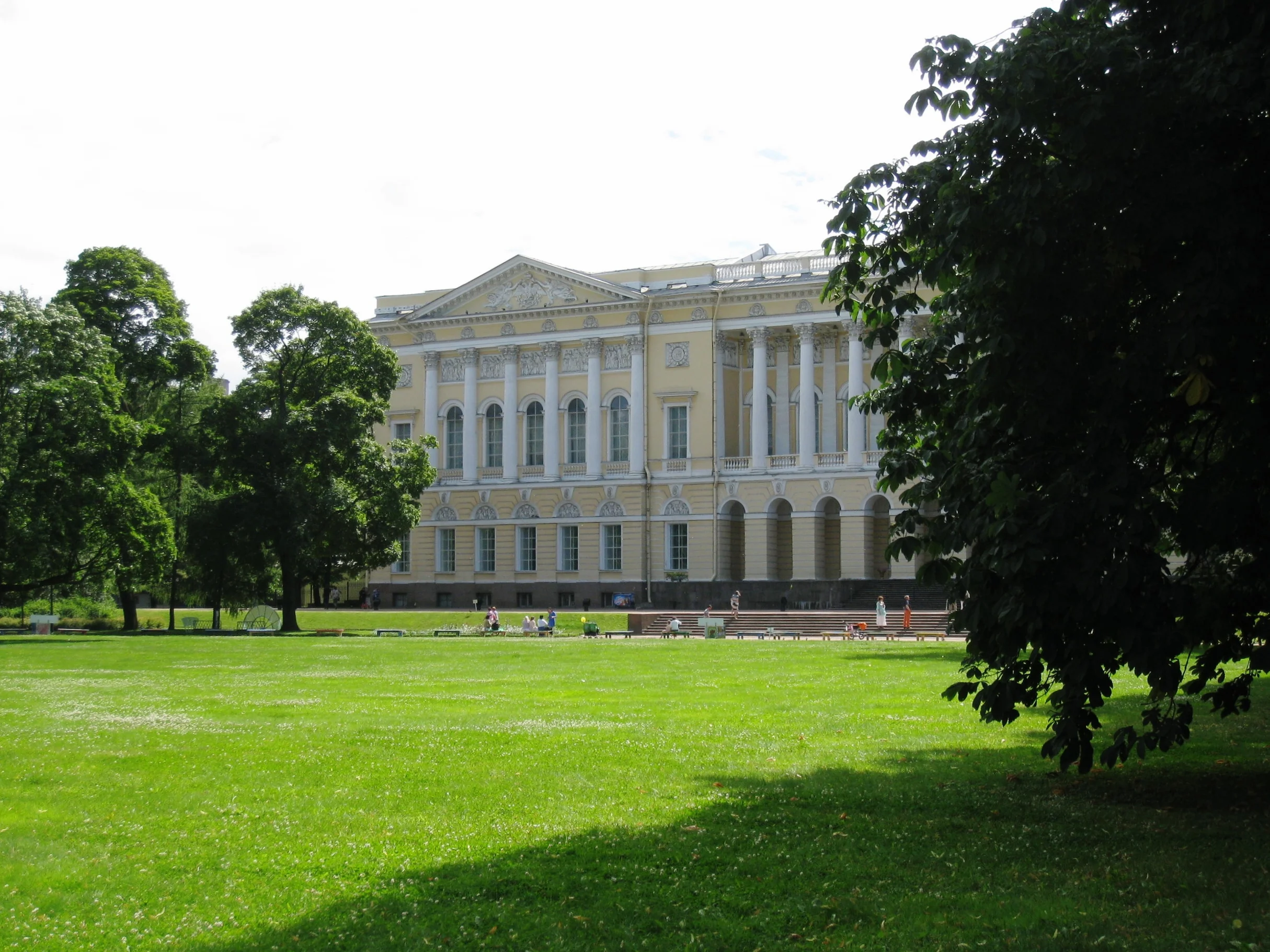  St. Petersburg--Mikhailov Garden--National Museum 