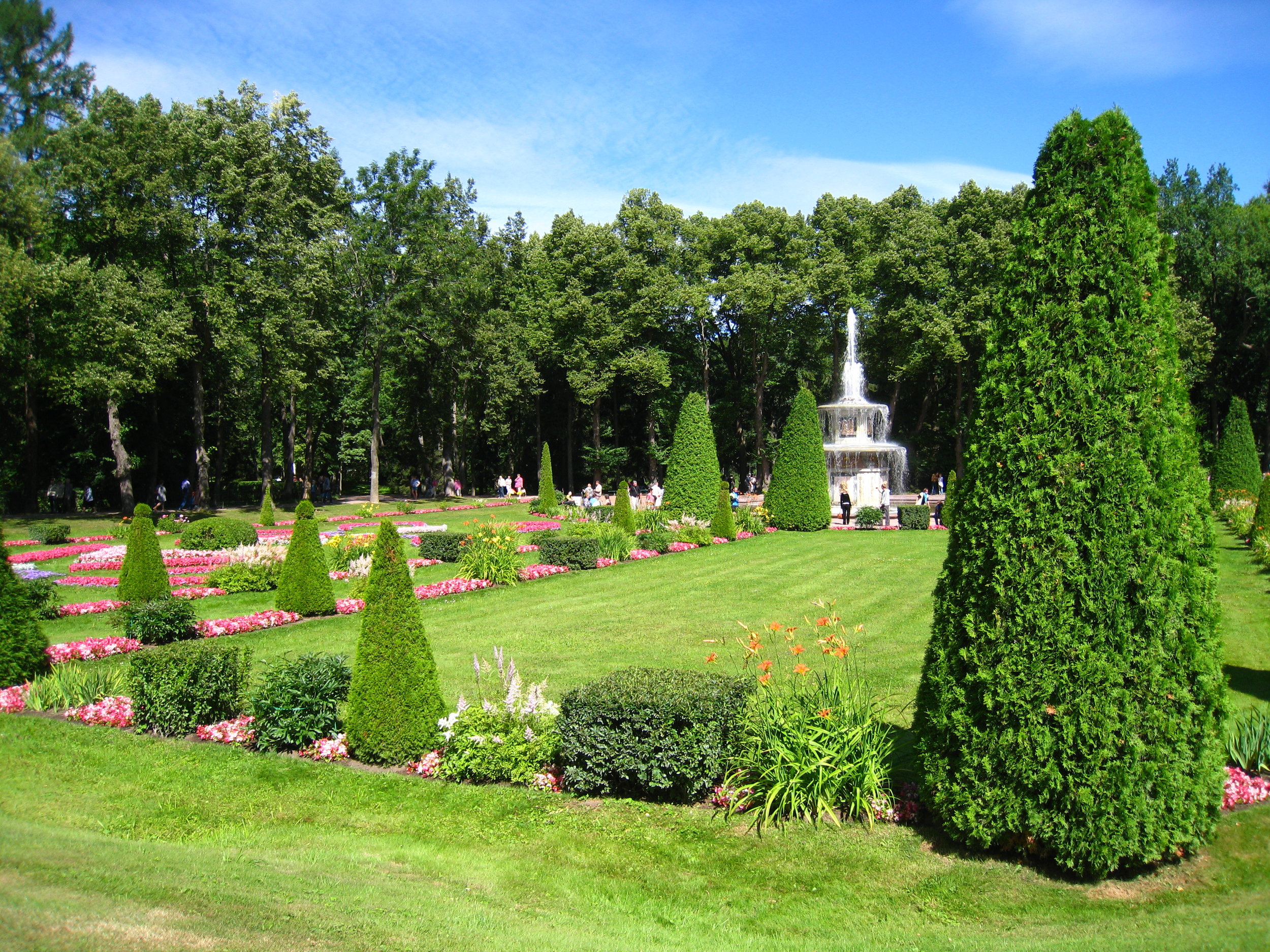  St. Petersburg--Peterhof--The Palace Gardens 