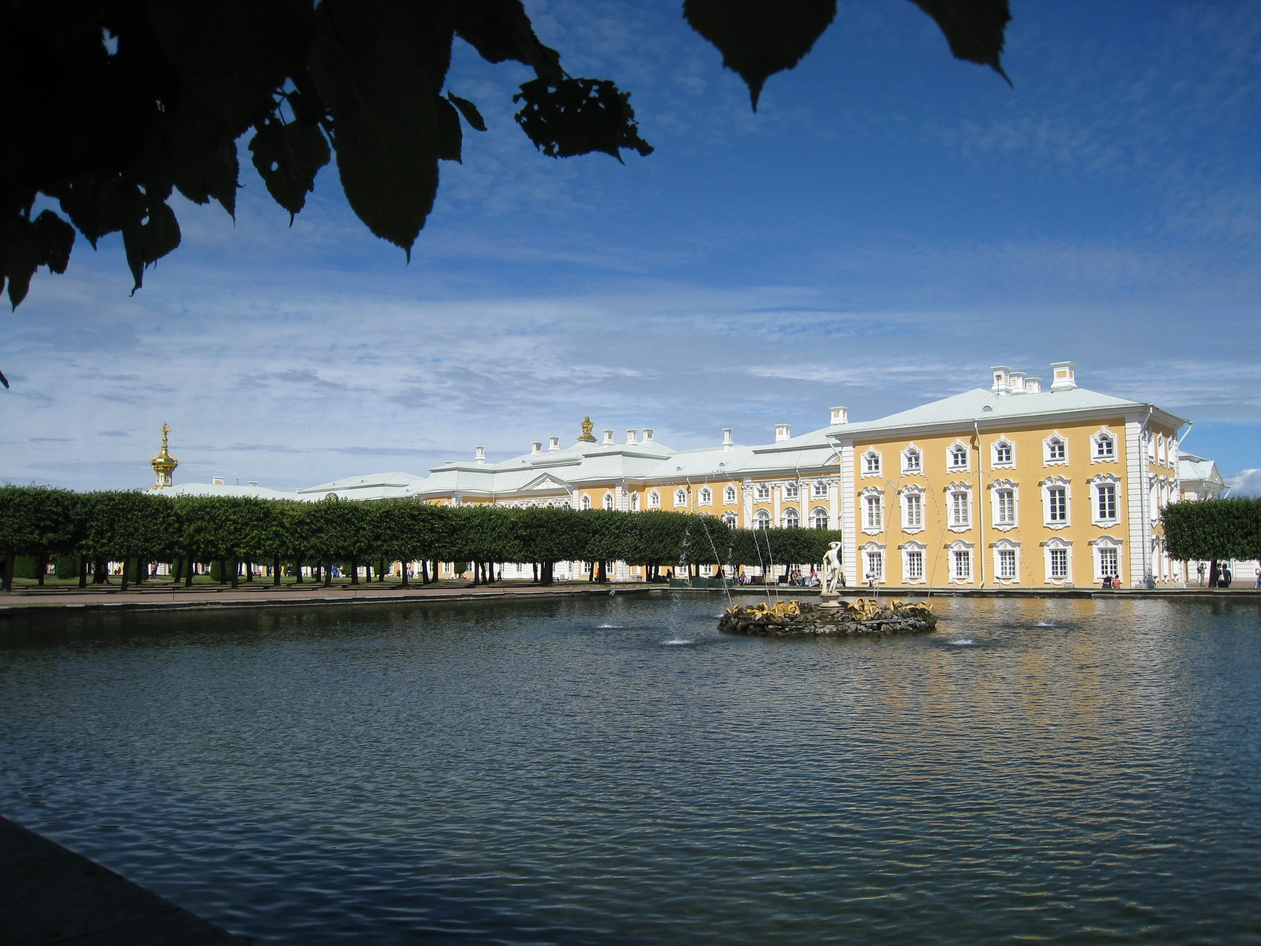  St. Petersburg--Peterhof, from the front 