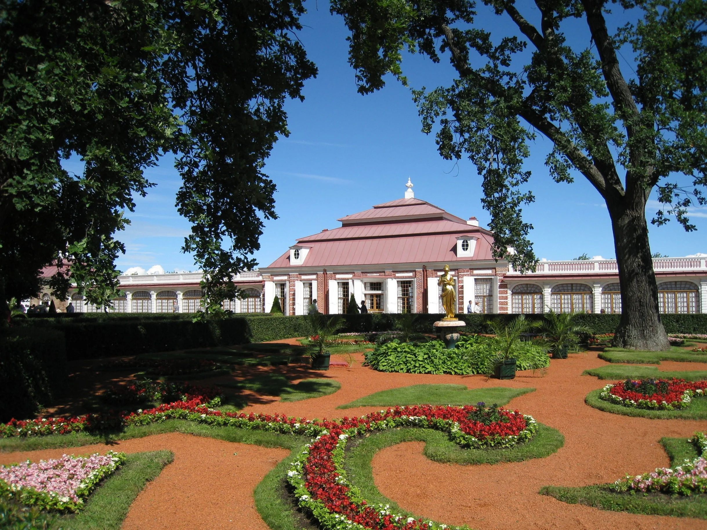  St. Petersburg--Peterhof--The Palace guesthouse, Mont Plaisir--the first building on the grounds 