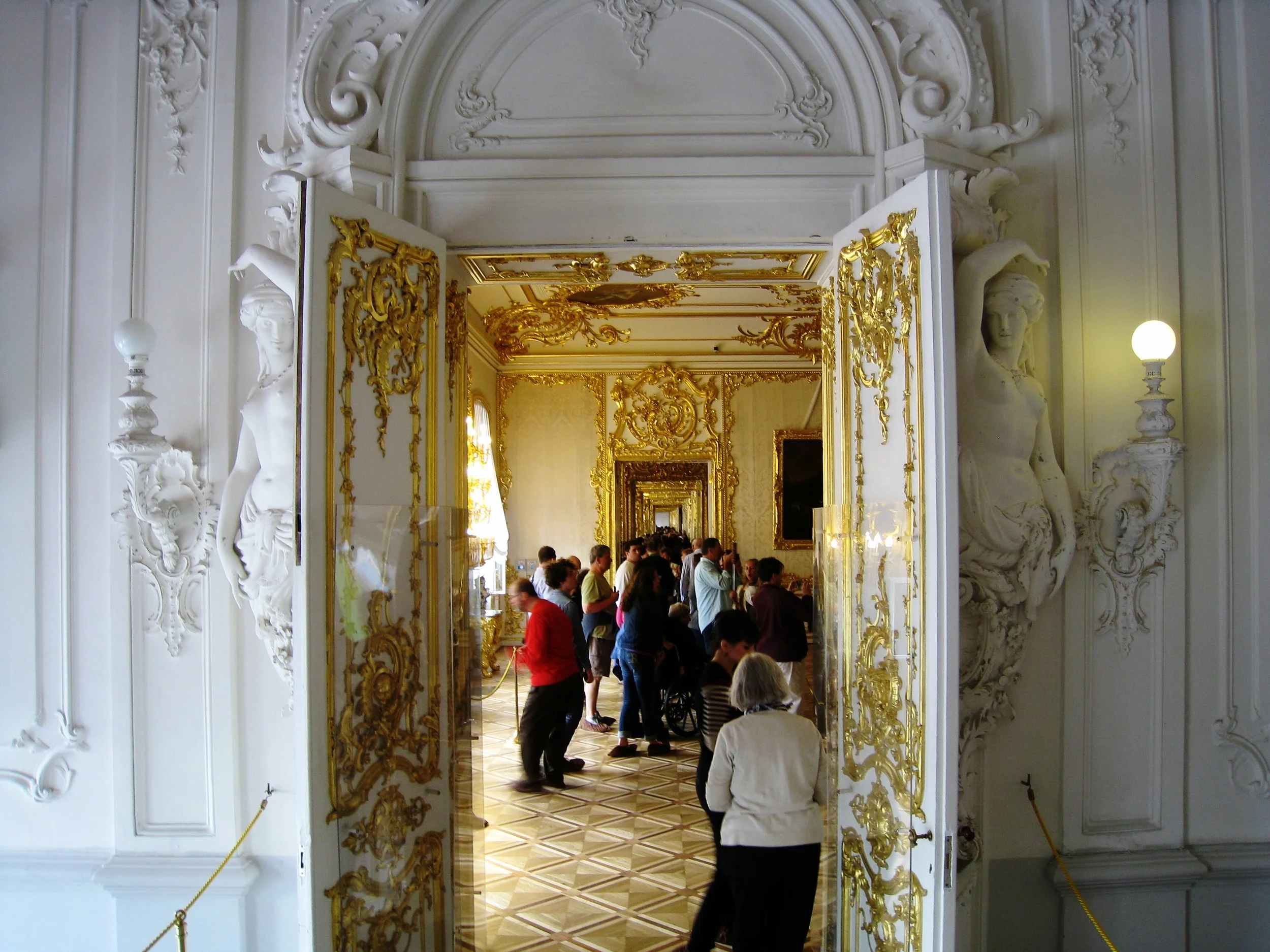  Puskin (Catherine Palace)--Interior--Hallway 