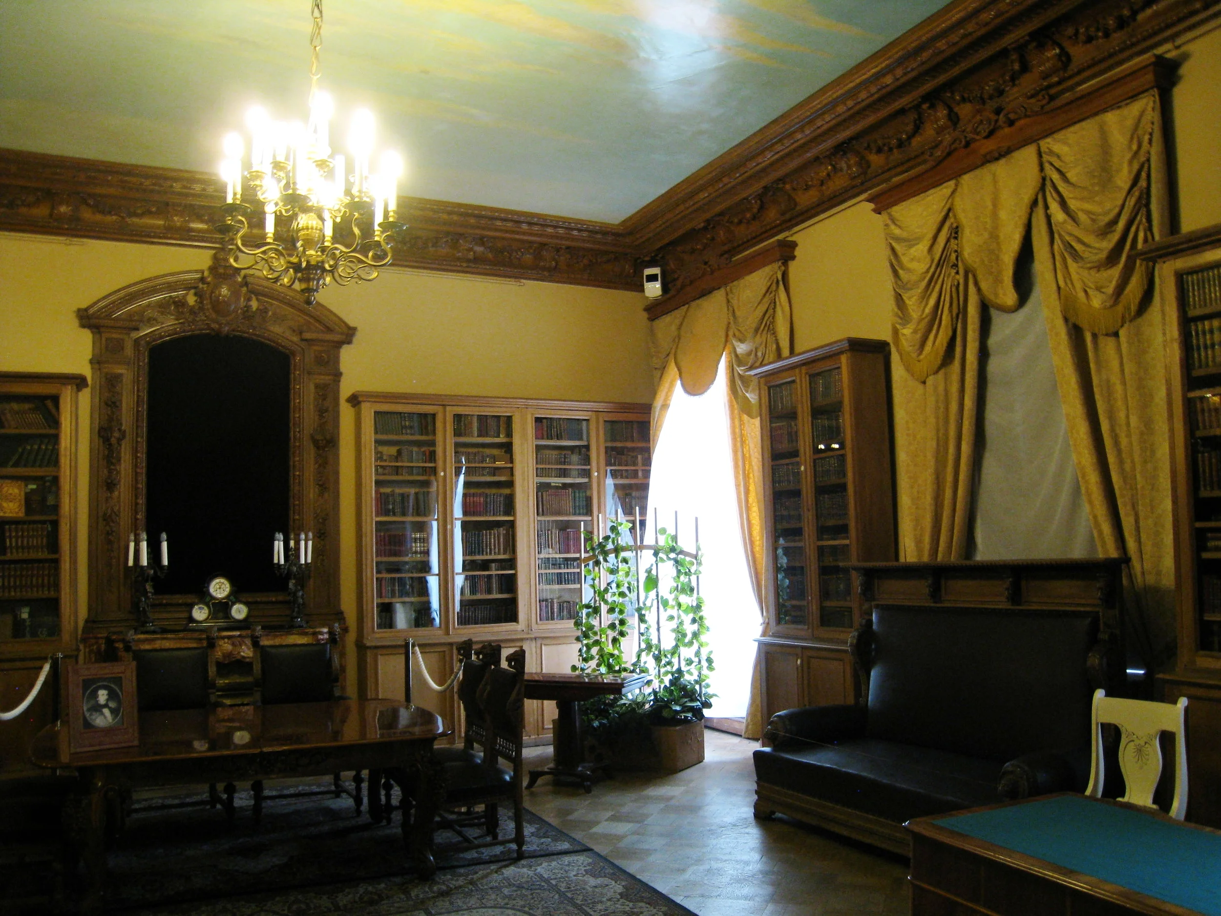  St. Petersburg--Yusupov Palace--Interior--Library 