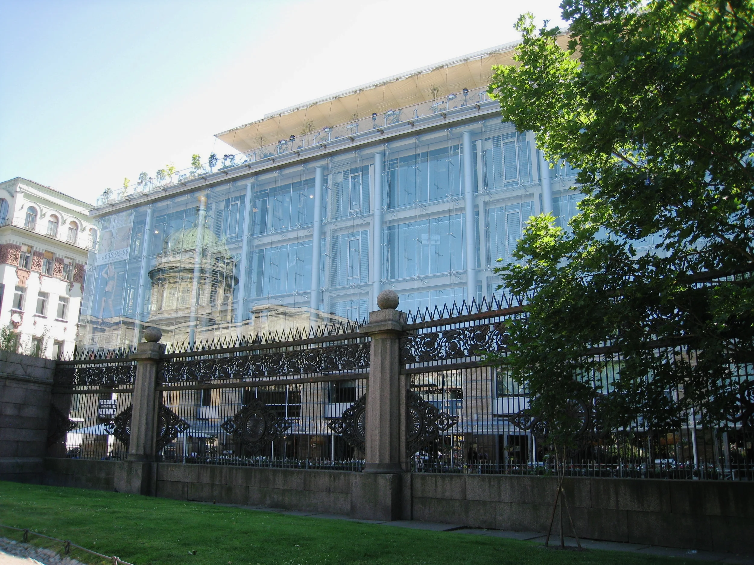  St. Petersburg--Nevsky Prospect--Kazan Cathedral reflected in new building--And an extraordinary fence 