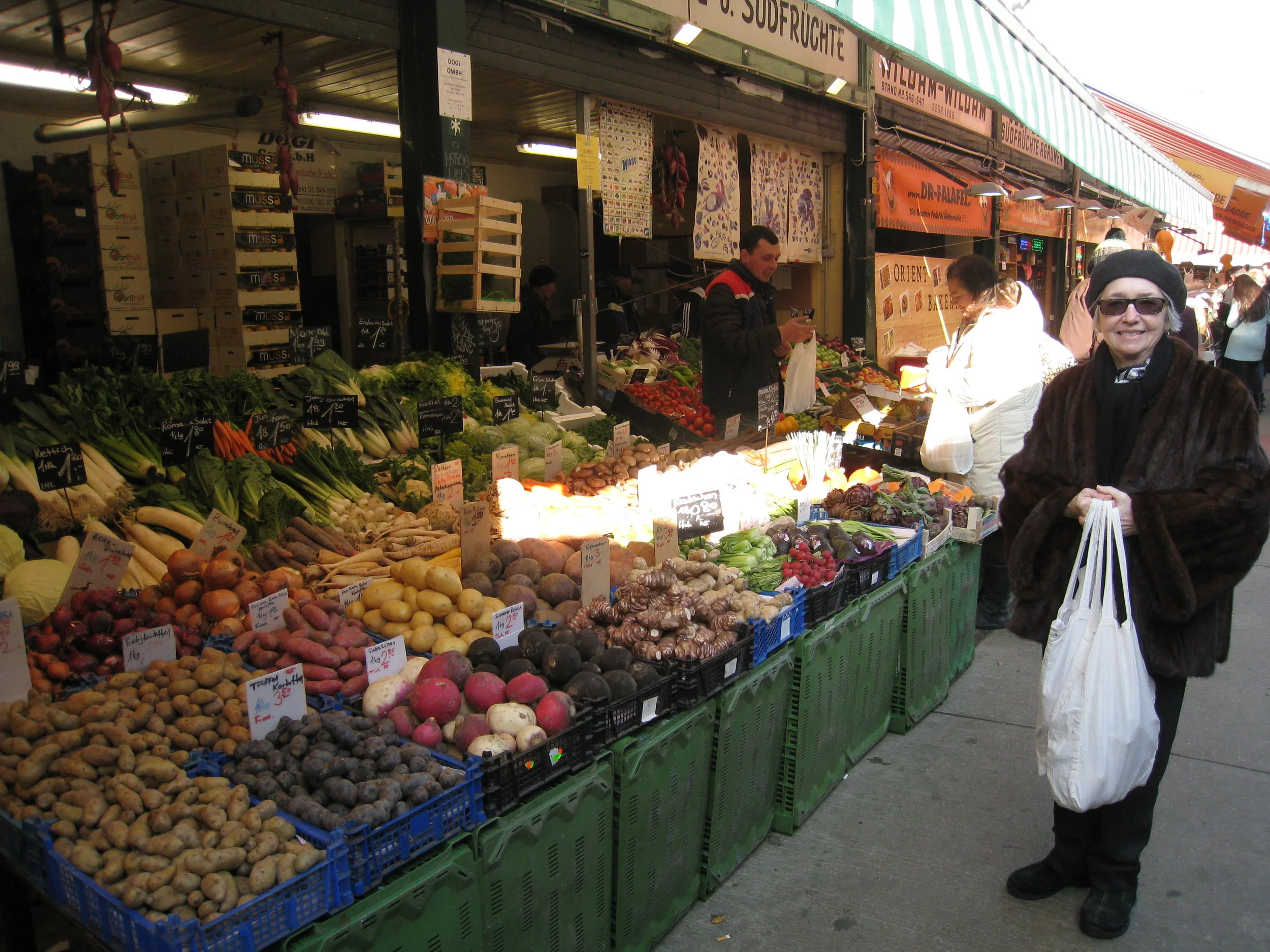  Vienna--Naschmarkt, with Carrol Kindel in her Mother’s fur 