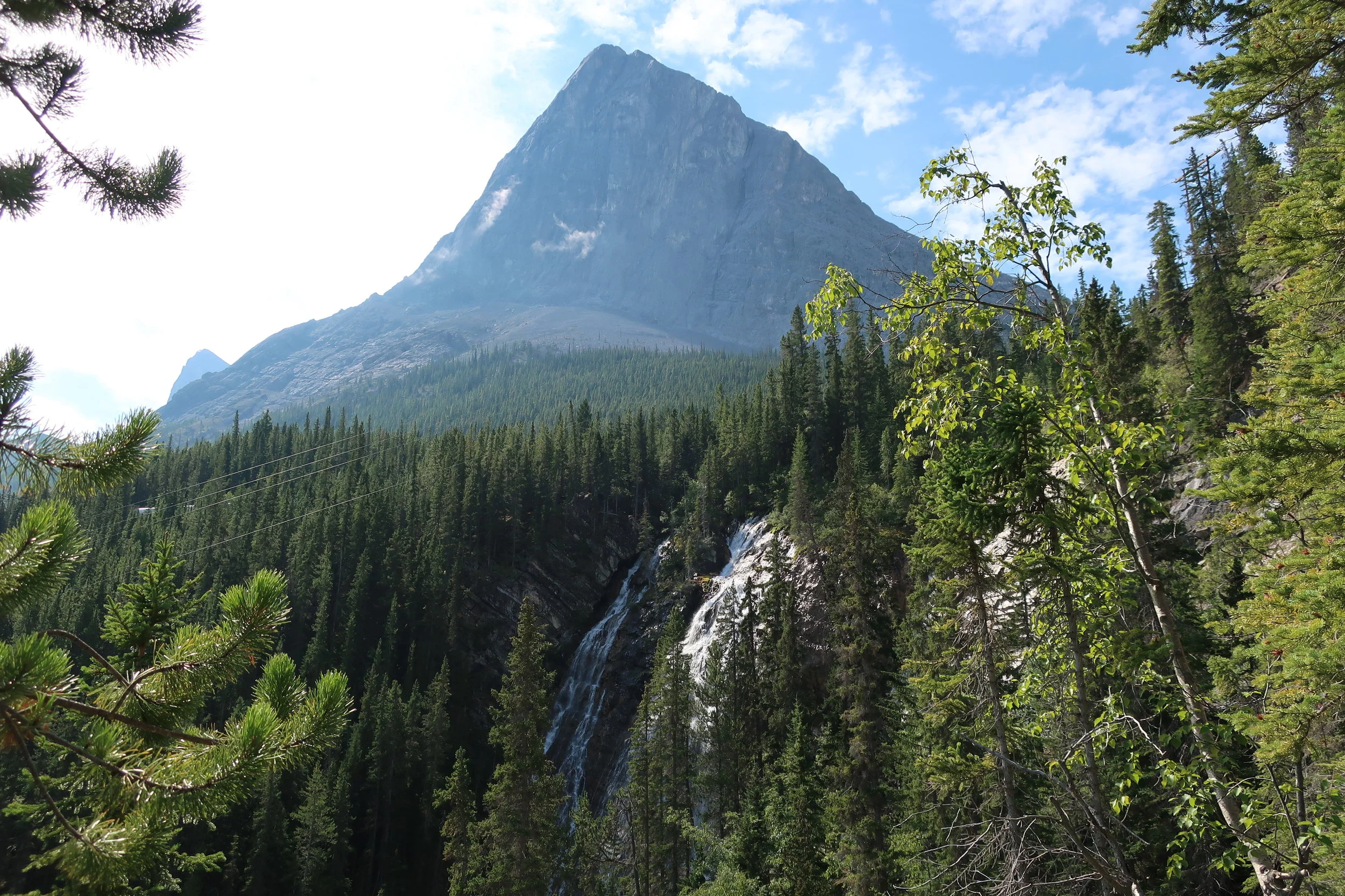  Canmore--Hiking to Grassley Lake--Waterfalls and peak 