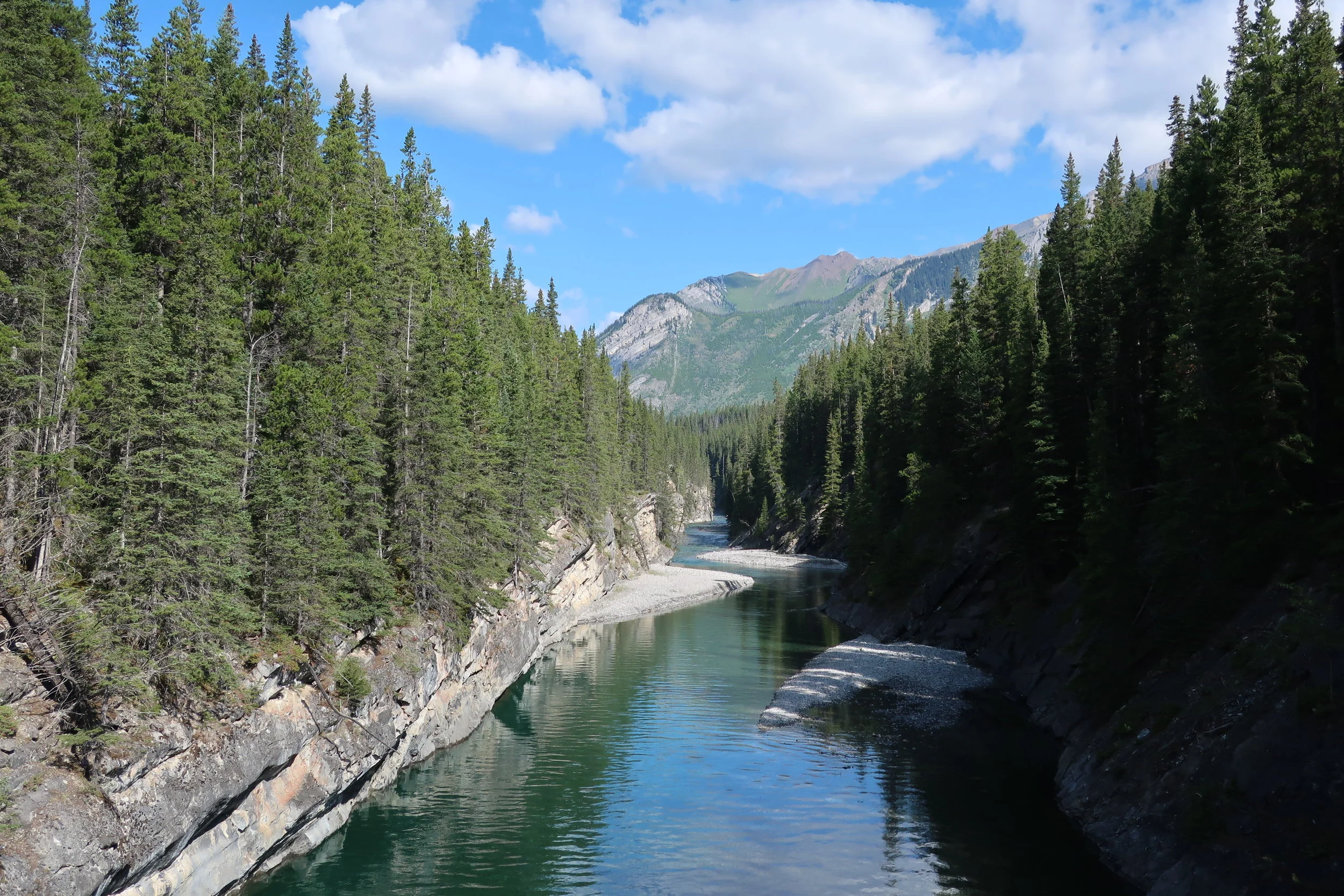  Banff--Lake Minnewanka--River gorge hike 