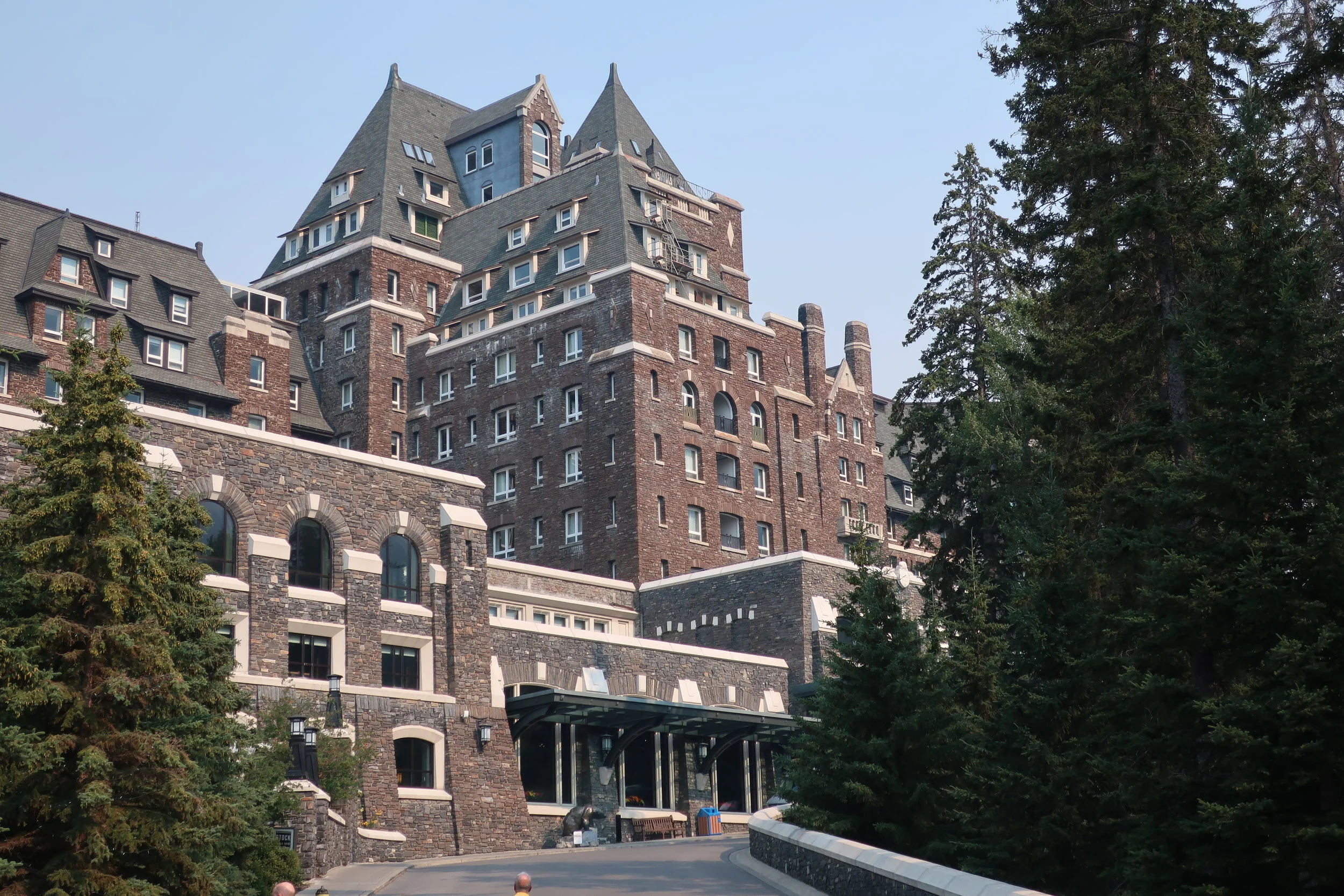 Banff—Bannf Hotel 