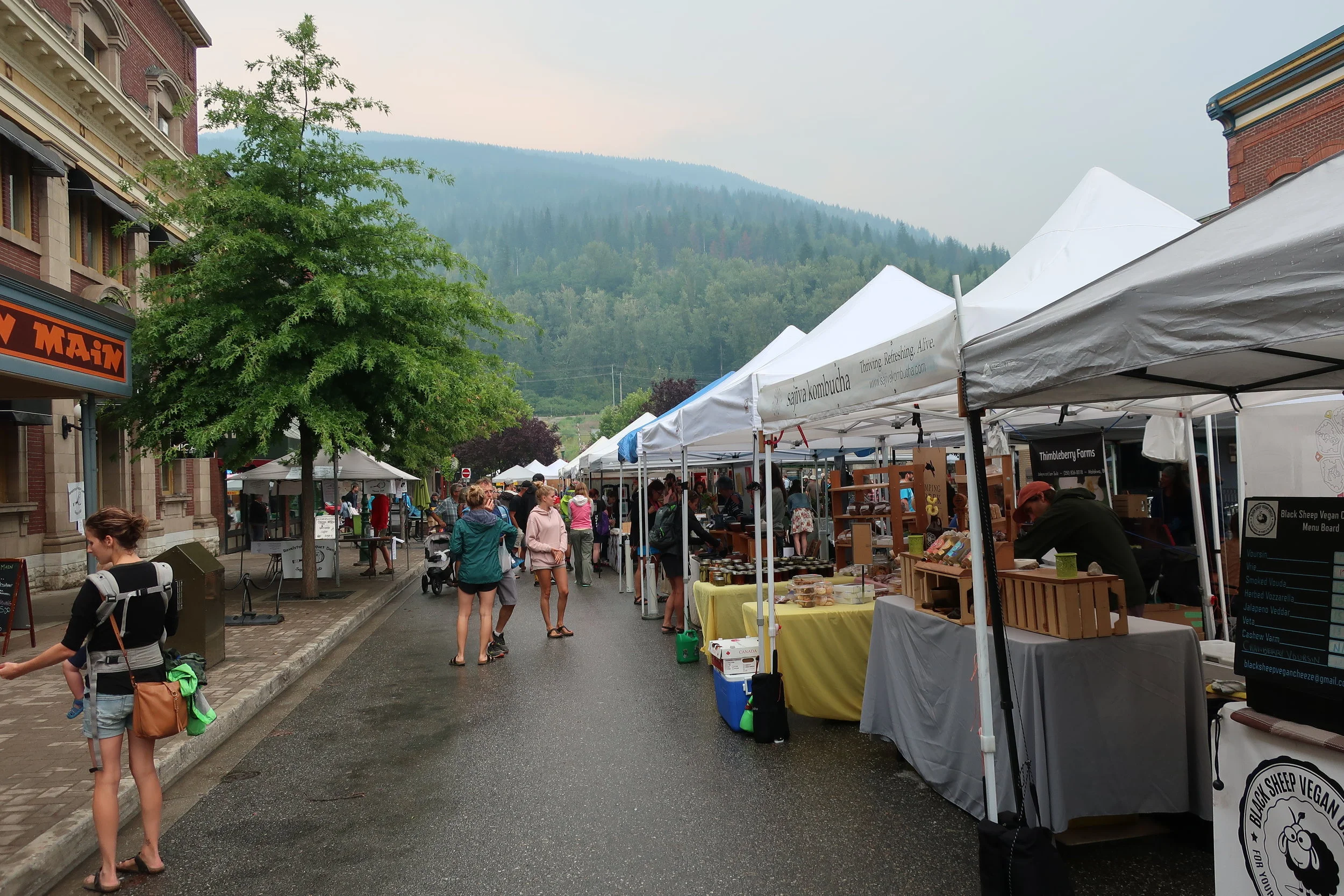  Revelstoke--Saturday market 