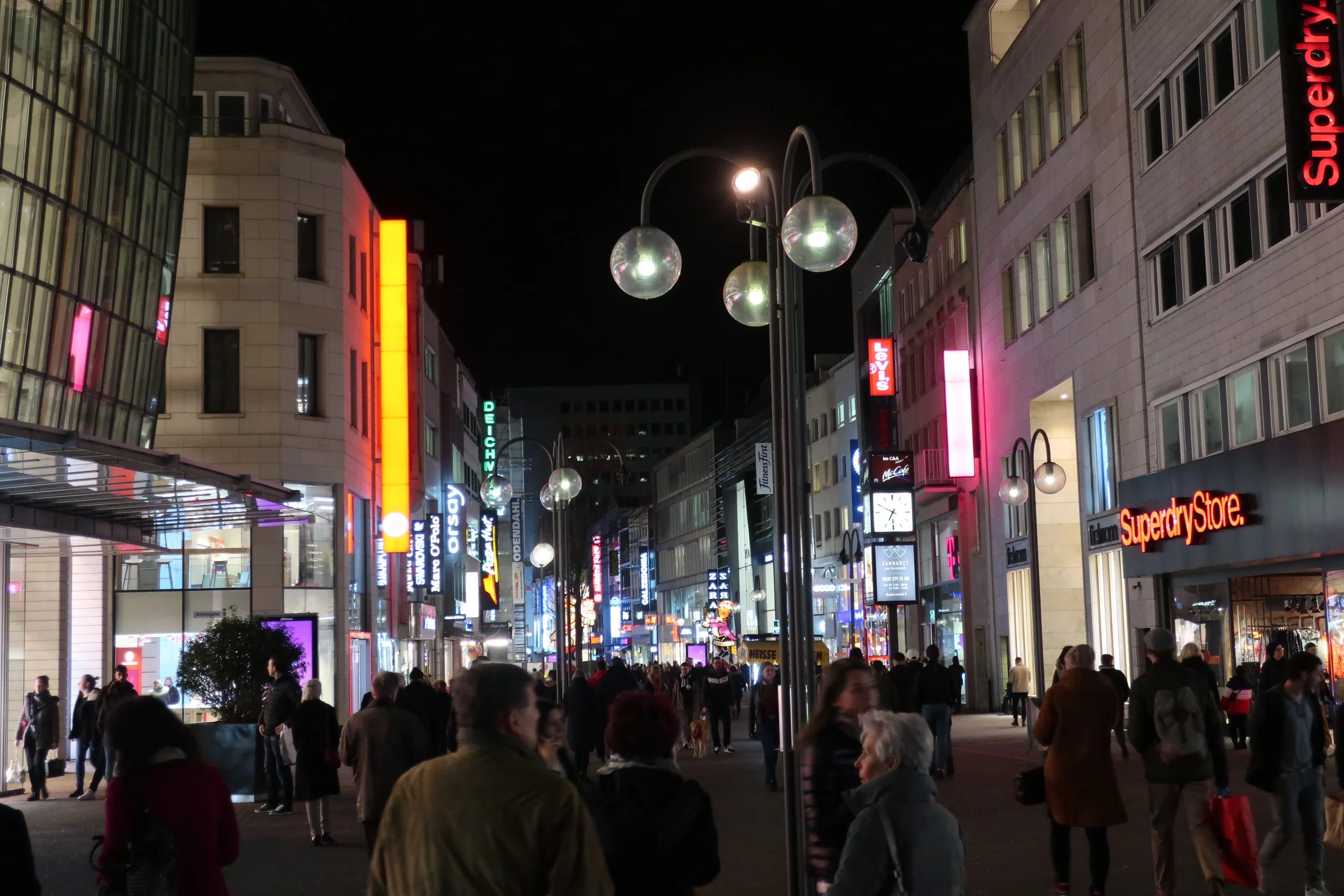  Cologne--Winter 2019--Harald Grieser's 80th birthday--Downtown Cologne shopping area 