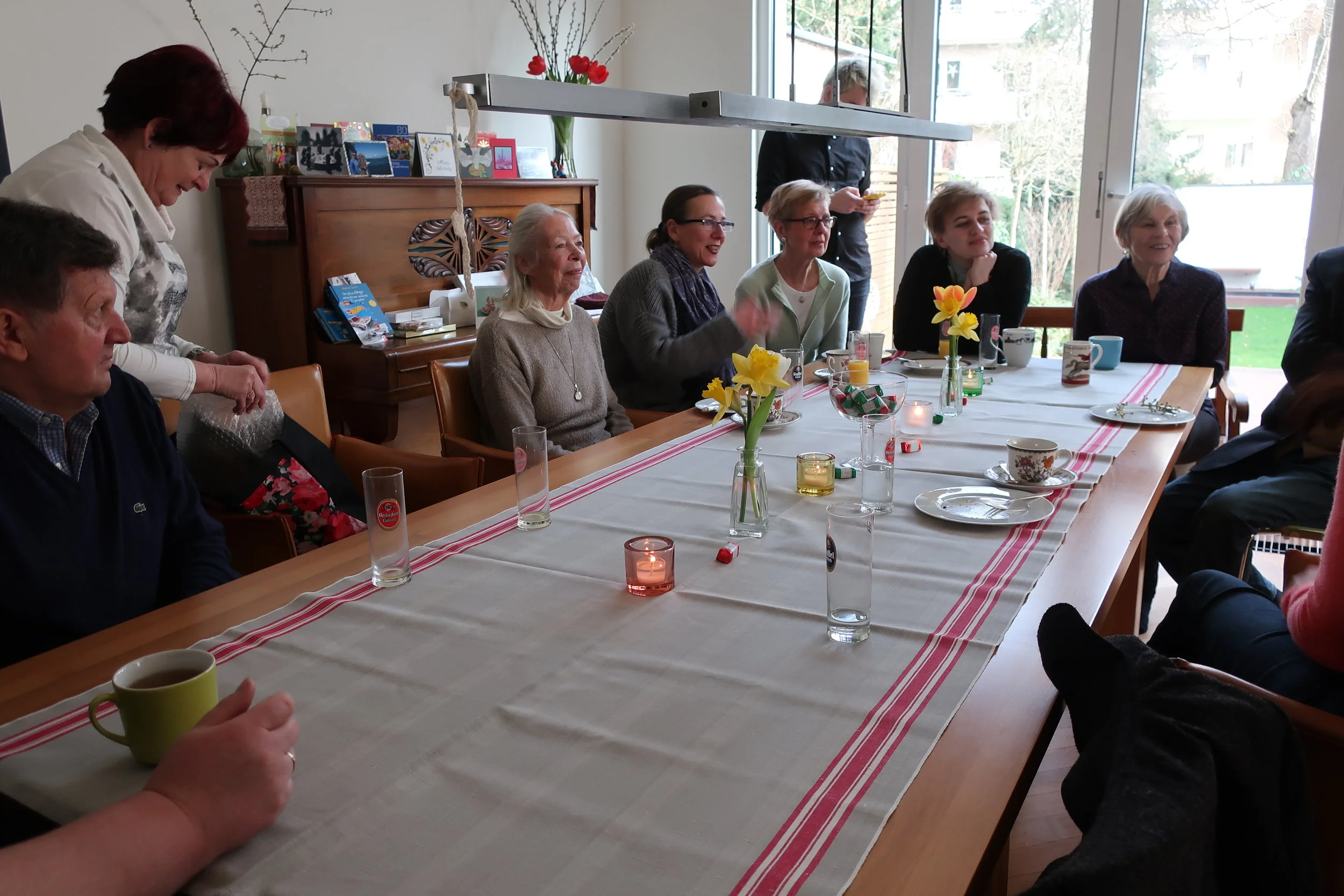  Cologne--Winter 2019--Harald Grieser's 80th birthday--Brunch at Grieser's--Gottfried and Birgit Gruenert, Lis Loesche, Johanna and Paulina Henze, Judy Kindel 