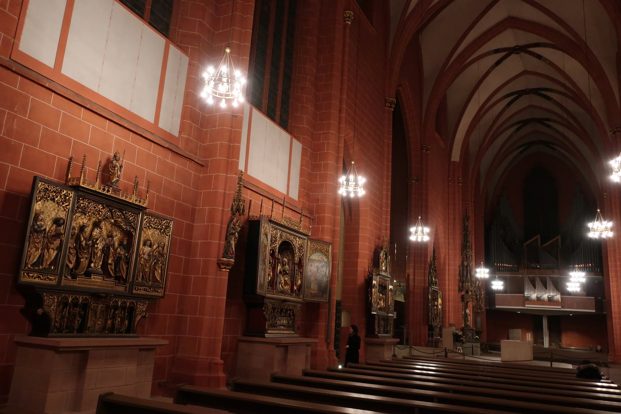  Frankfurt--Winter 2019-- Kaiser Dom 